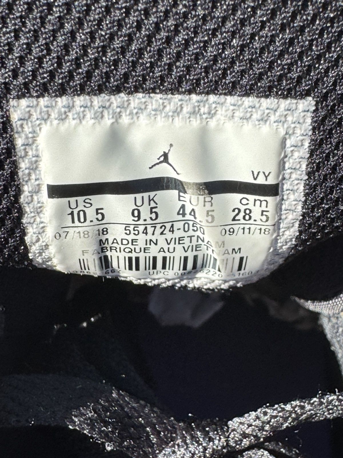 Jordan Brand × Nike Air Jordan 1 mid triple black Size US 10.5 / EU 43-44 - 8 Thumbnail