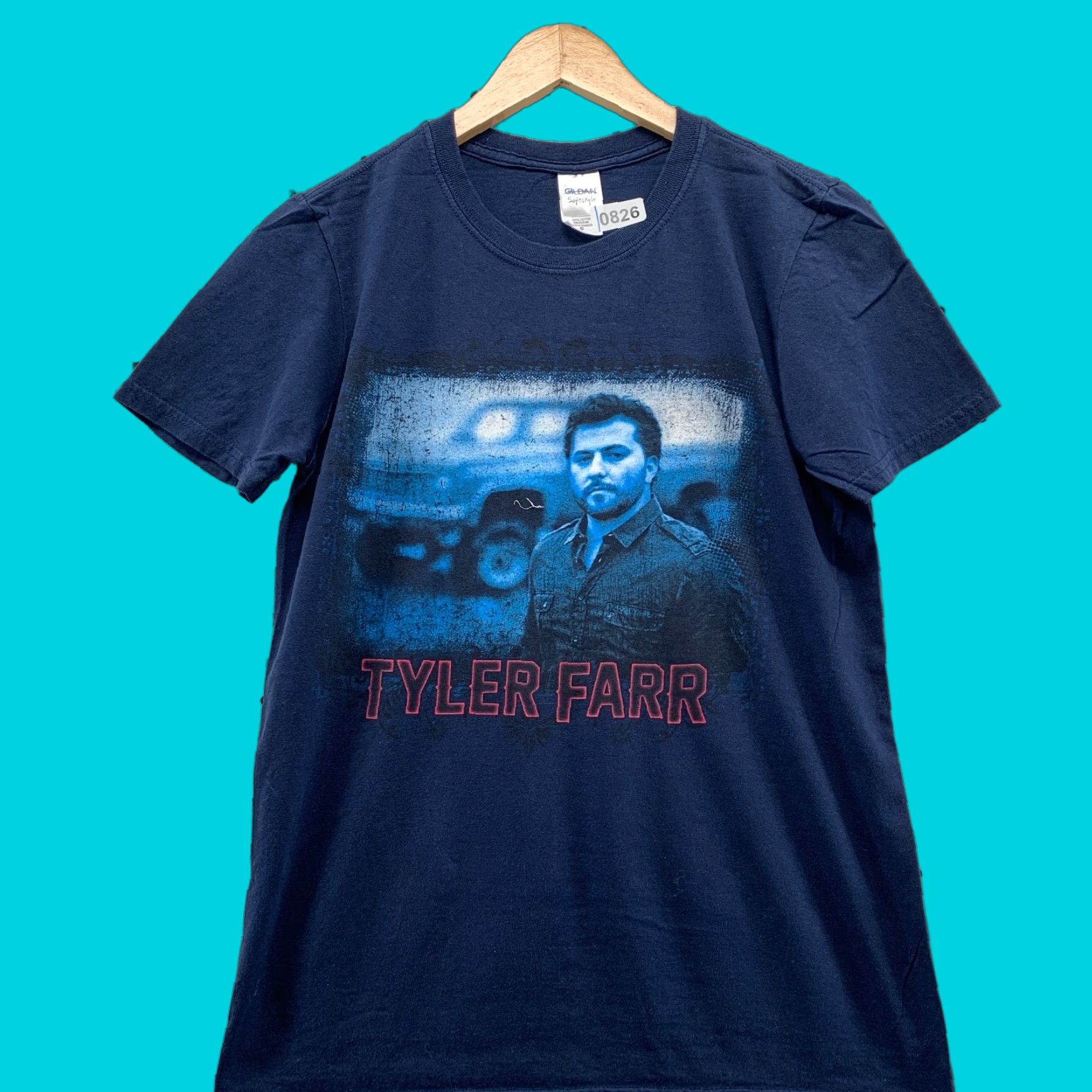 Gildan VINTAGE Gildan Tyler Farr Concert T-Shirt Mens Small Blue Short Sleeve Band Music 17.5x26 Size US S / EU 44-46 / 1 - 1 Thumbnail