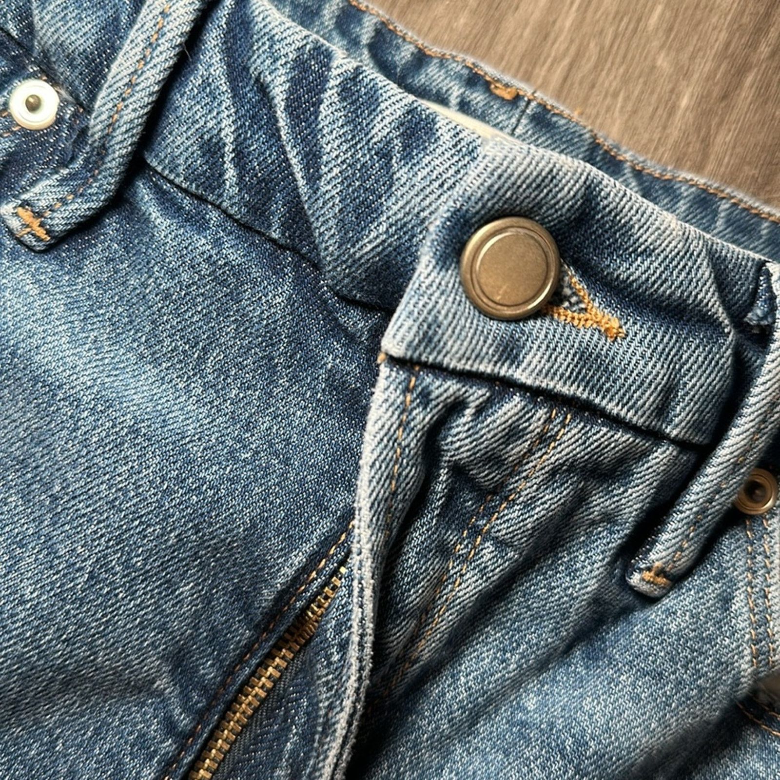 Good American Good American High Rise Distressed Boyfriend Jeans - 4/27 Size 27" / US 4 / IT 40 - 6 Thumbnail