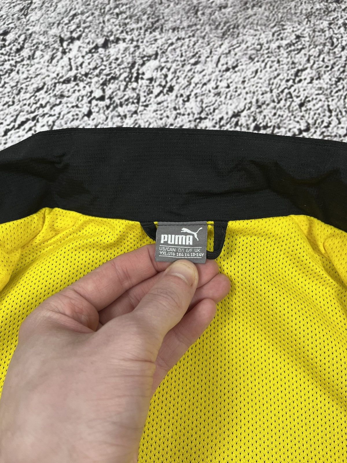 Puma Vintage Y2K Puma Borussia Dortmund track jacket Size US S / EU 44-46 / 1 - 11 Thumbnail