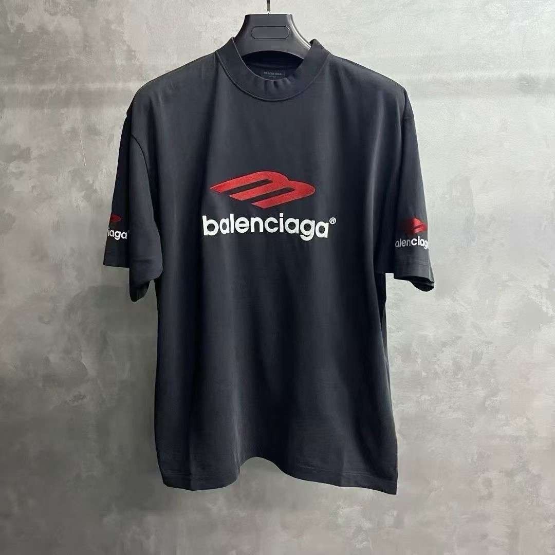 Balenciaga Balenciaga Black Logo Round-Neck T-Shirt Size US S / EU 44-46 / 1 - 1 Thumbnail