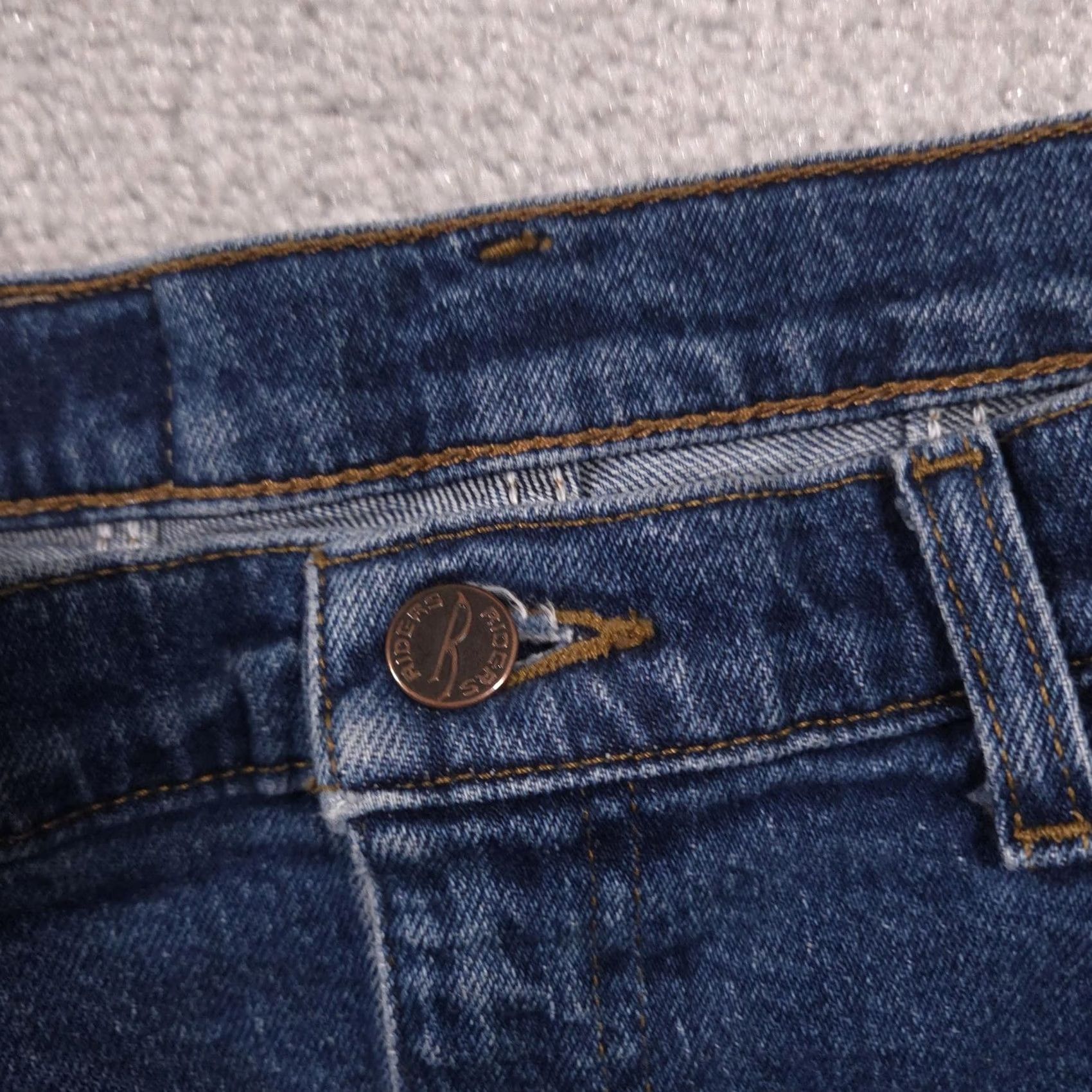 Vintage Riders Jeans Womens 10P Blue Medium Wash High Rise Mom Tapered Stretch Denim Jeans Women's Petite Slim Straight Pocket Logo Rise 10P 28in Inseam 23in Size 32" / US 10 / IT 46 - 4 Thumbnail