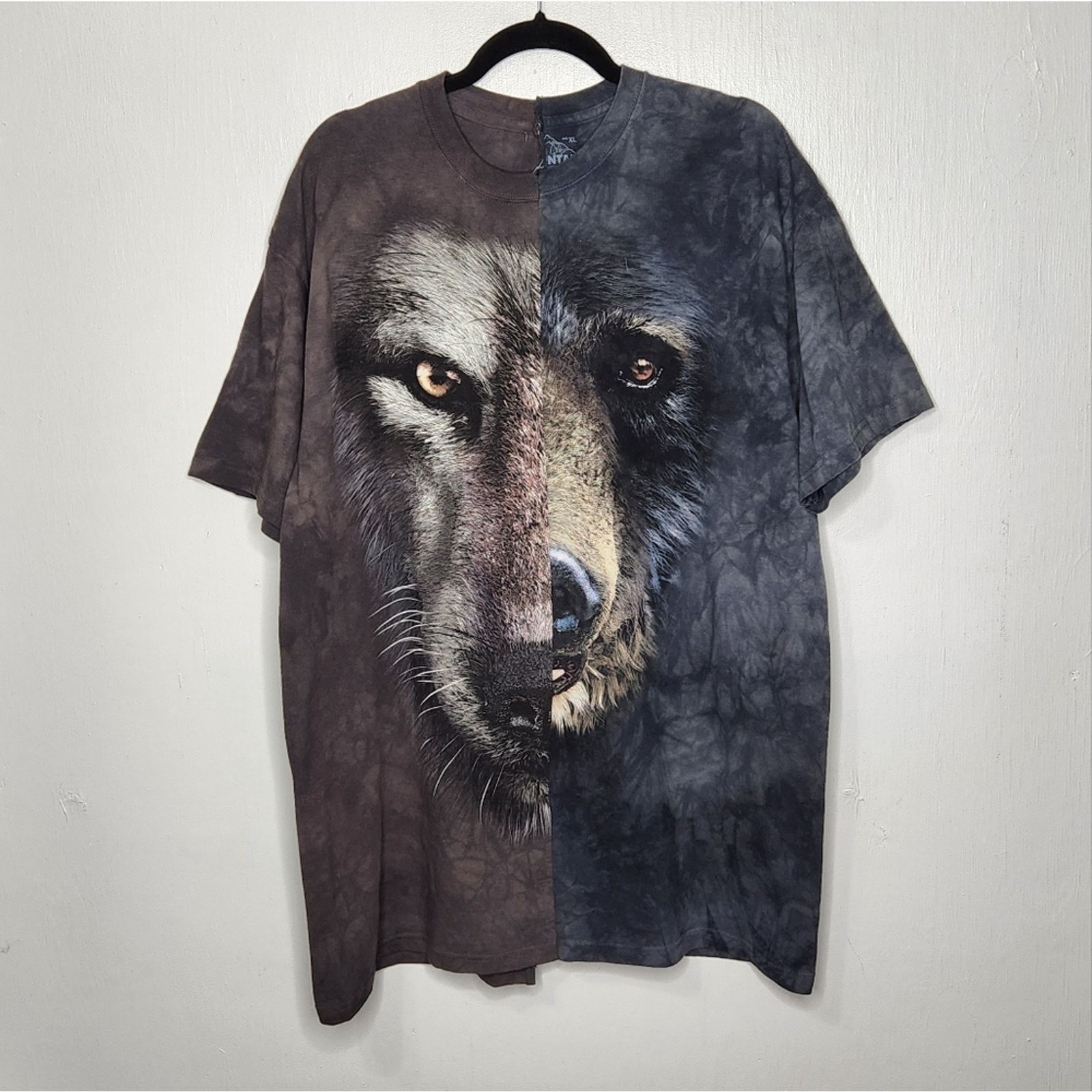 Vintage Wolf Bear Custom Cut Sew Tie Dye Nature Wildlife Animal Eart Size US XL / EU 56 / 4 - 5 Thumbnail