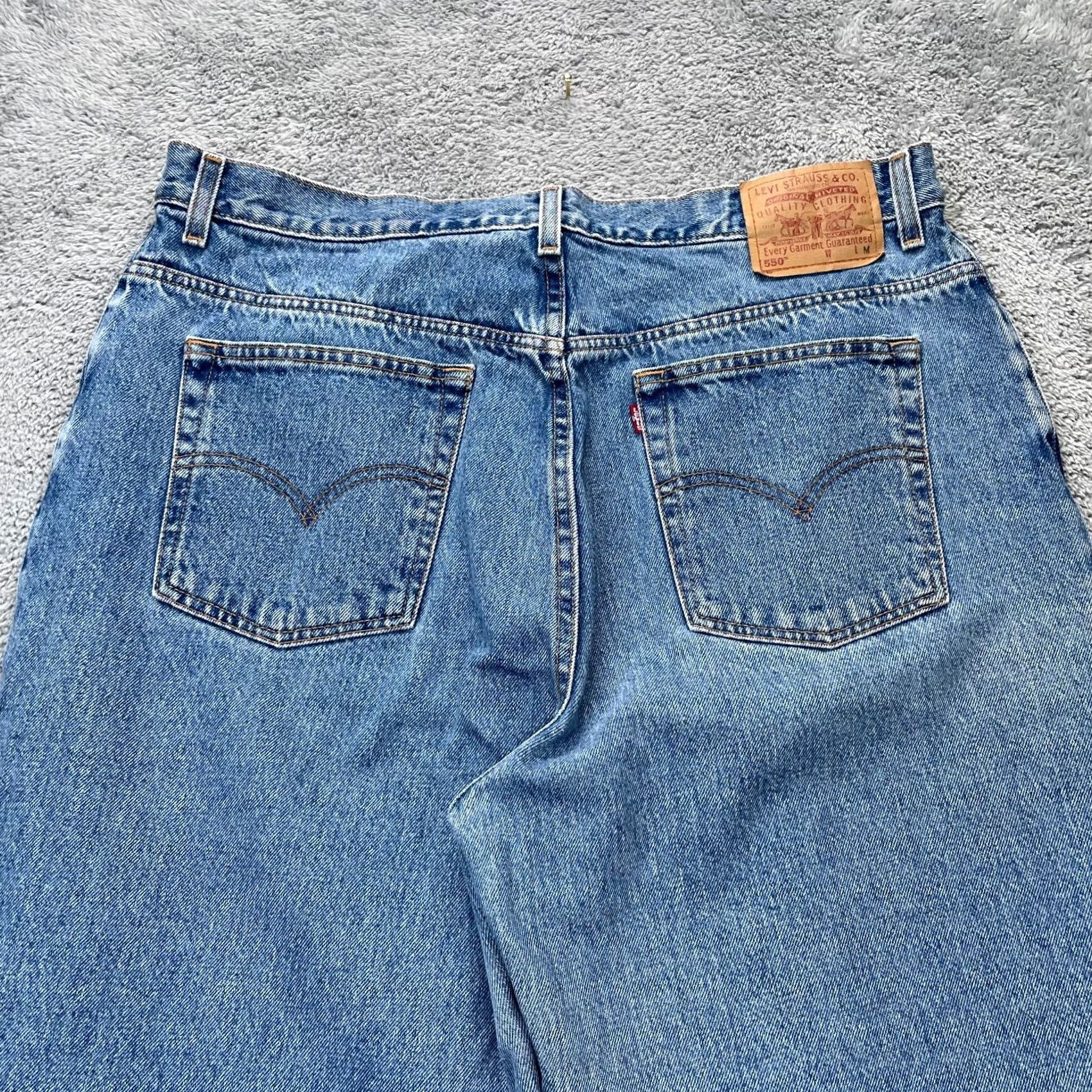 Levi's VINTAGE Levi's Jeans Womens Medium Blue 550 Denim Cotton Tapered Leg Relaxed Fit 31in Inseam 5-Pocket Design Mens Girls Size 32" / US 10 / IT 46 - 5 Thumbnail
