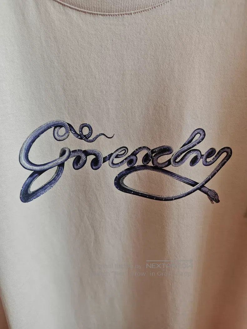 Givenchy Givenchy short sleeves Size US M / EU 48-50 / 2 - 4 Thumbnail