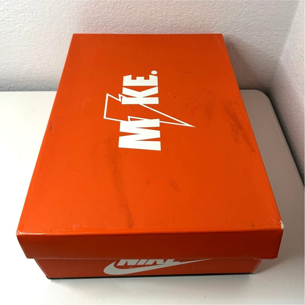Nike 2017 Nike Air Jordan 1 Retro Gatorade OG BOX Slight Used Size US 10 / EU 43 - 7 Thumbnail