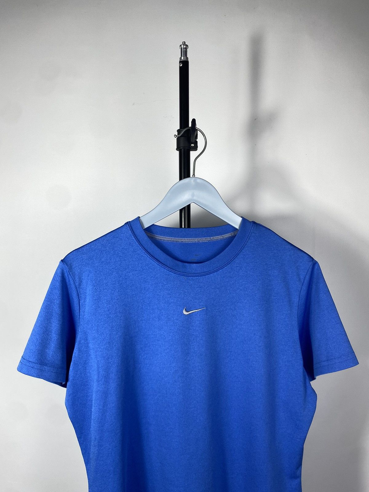 Nike × Vintage Vintage 90s Nike central Logo T shirt Style Boxy Rap Size US S / EU 44-46 / 1 - 3 Thumbnail