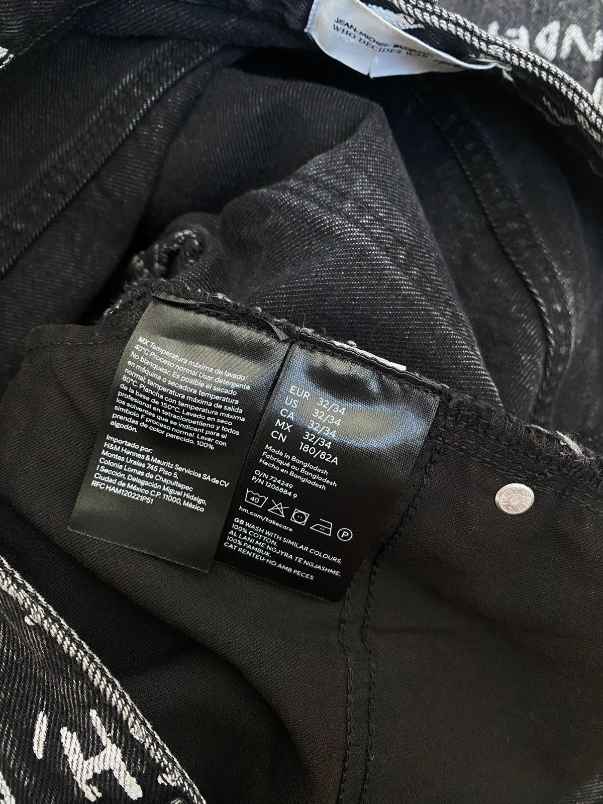 H&M × Jean-Michel Basquiat × Who Decides War Who Decides War Baggy denim jeans H&M x Basquiat x Ev&Tela Size US 32 / EU 48 - 18 Thumbnail