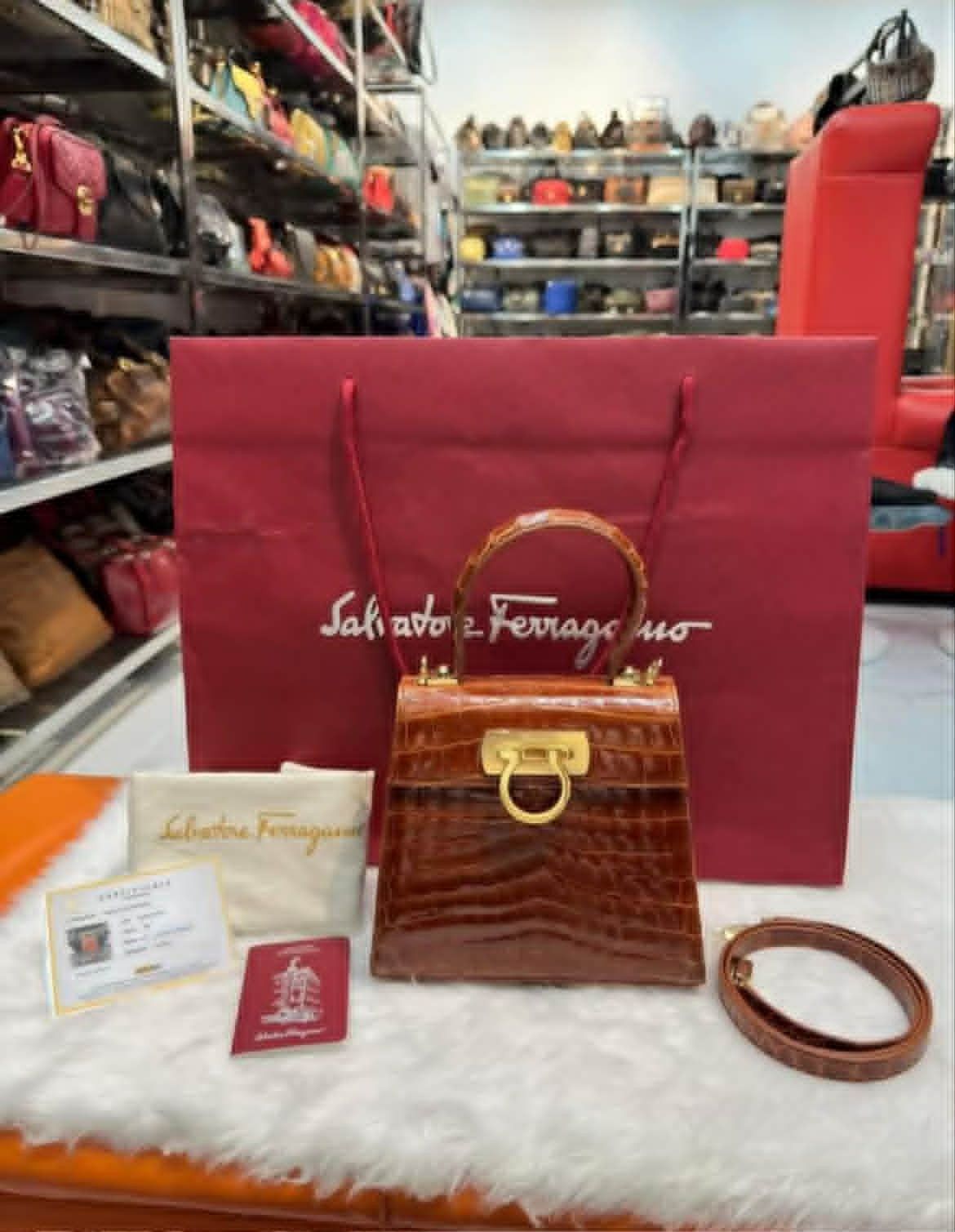 Salvatore Ferragamo Ferragamo Crocodile Leather Iconic Top Handle Size ONE SIZE - 9 Thumbnail