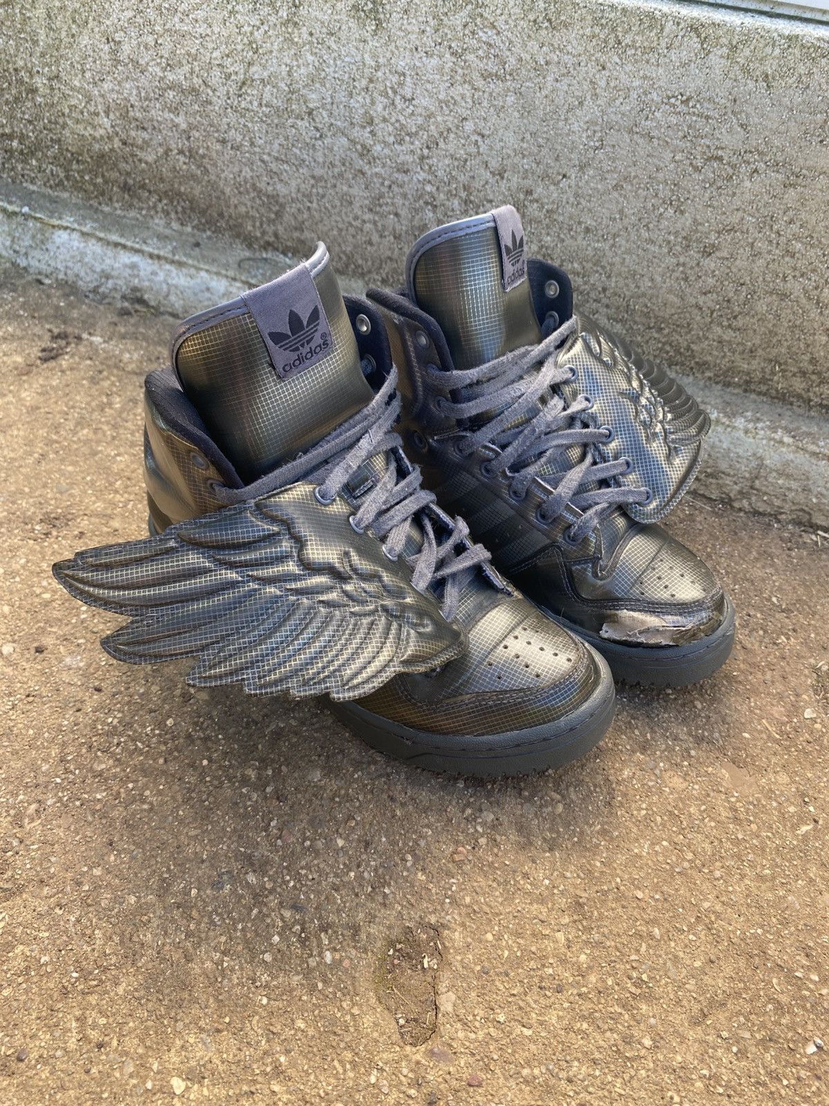 Adidas × Jeremy Scott 2008 Adidas x Jeremy Scott Angel wings Size US 6 / EU 39 - 7 Thumbnail