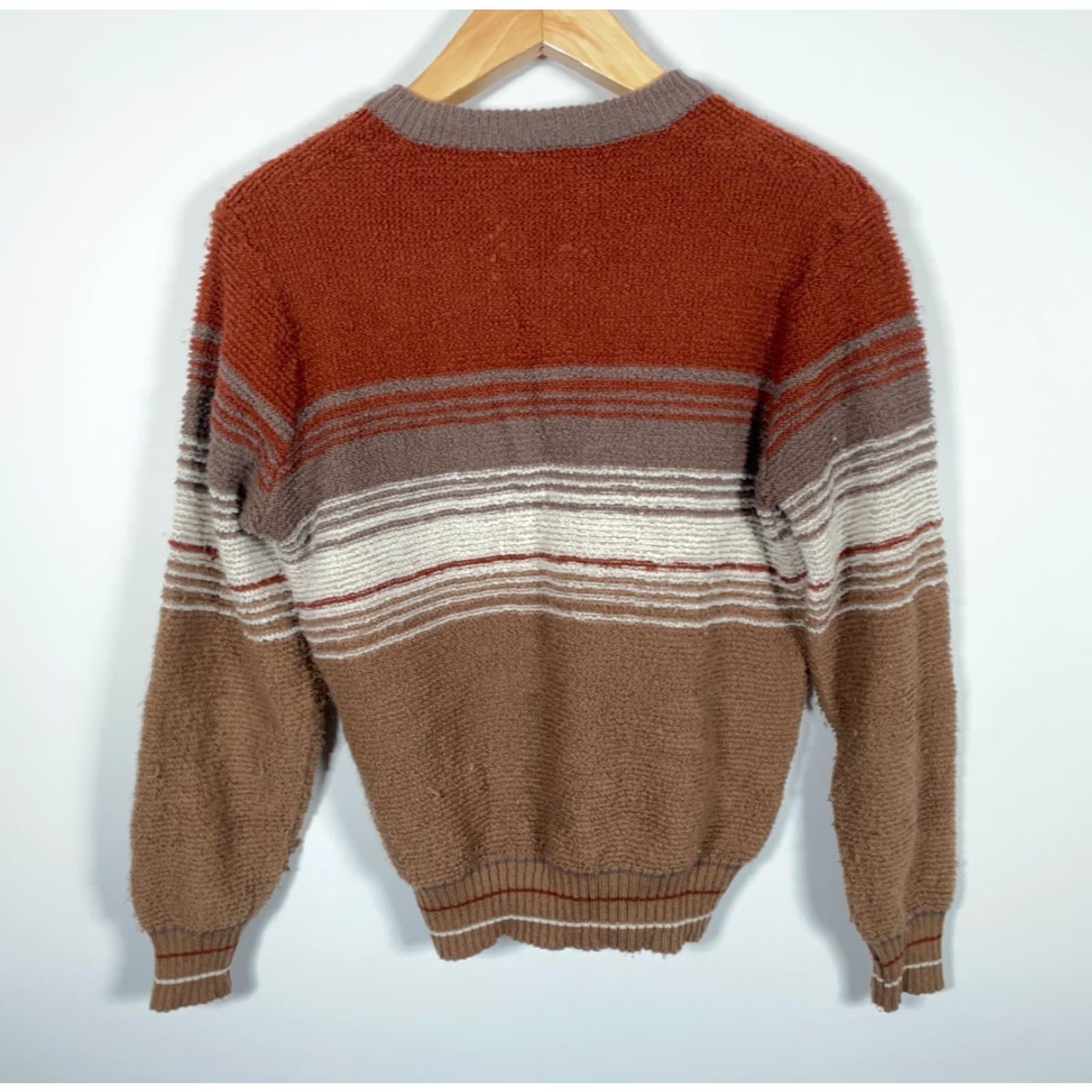 Vintage VINTAGE Alfie California Sweater Mens M Sweatshirt Knit V-Neck Chunky Pullover 70s 80s Preppy Retro Brown Red Beige Striped Regular Fit Long Sleeve Size US M / EU 48-50 / 2 - 2 Thumbnail