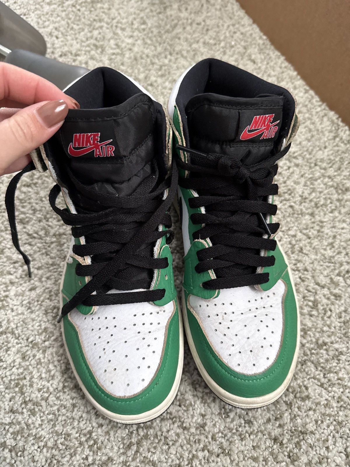 Jordan Brand Jordan 1 Retro High Lucky Green Womens worn a couple times Size US 7.5 / IT 37.5 - 9 Thumbnail