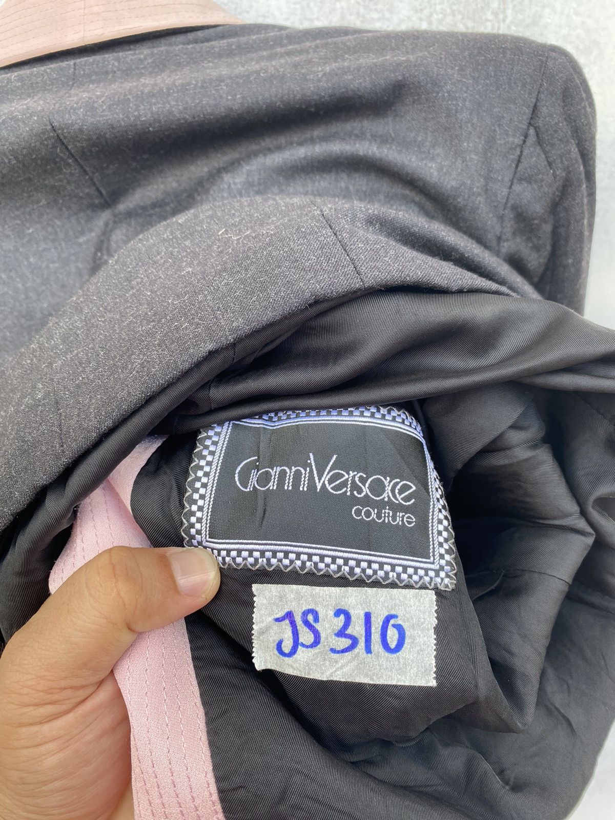 Versace Gianni Versace Couture Maxi Blazer With Pink Colar Size S / US 4 / IT 40 - 9 Thumbnail