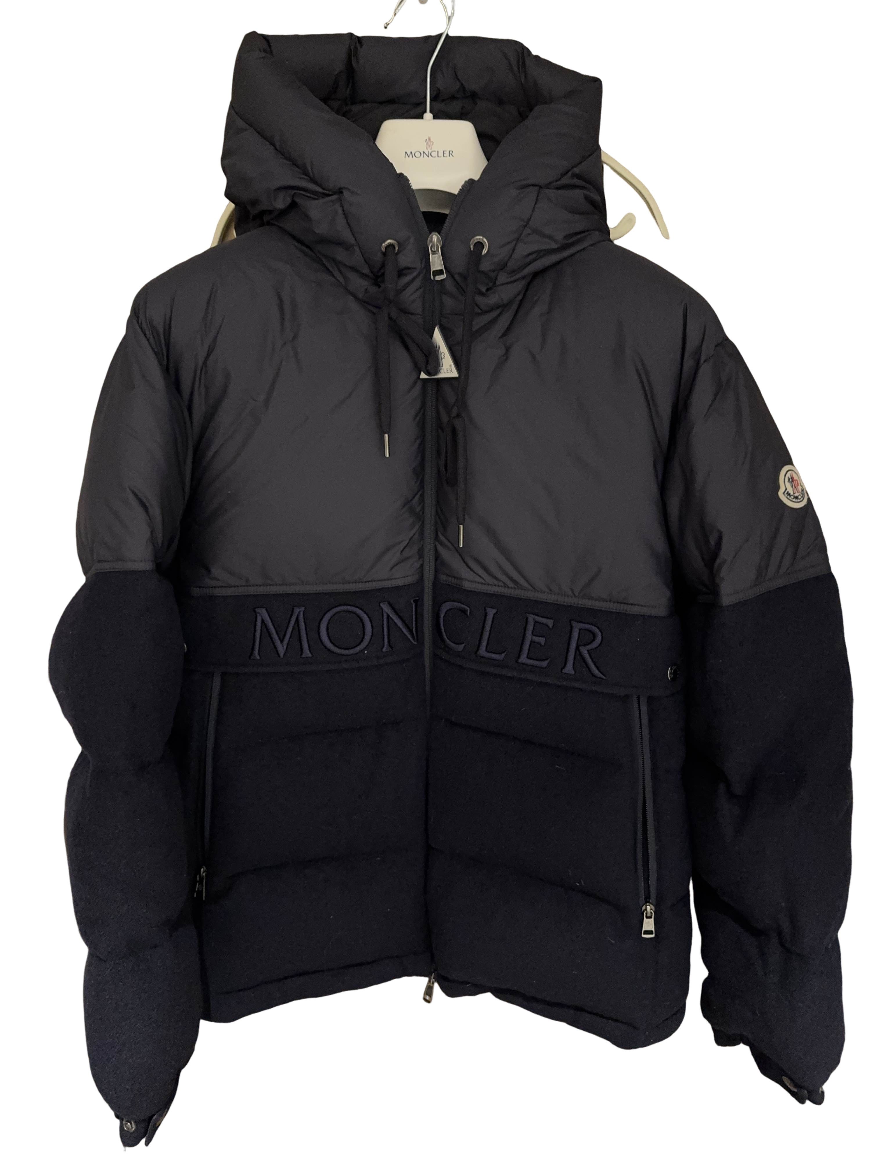 Moncler Logo Embroidered Down Jacket Size 3 in Blue, Men's