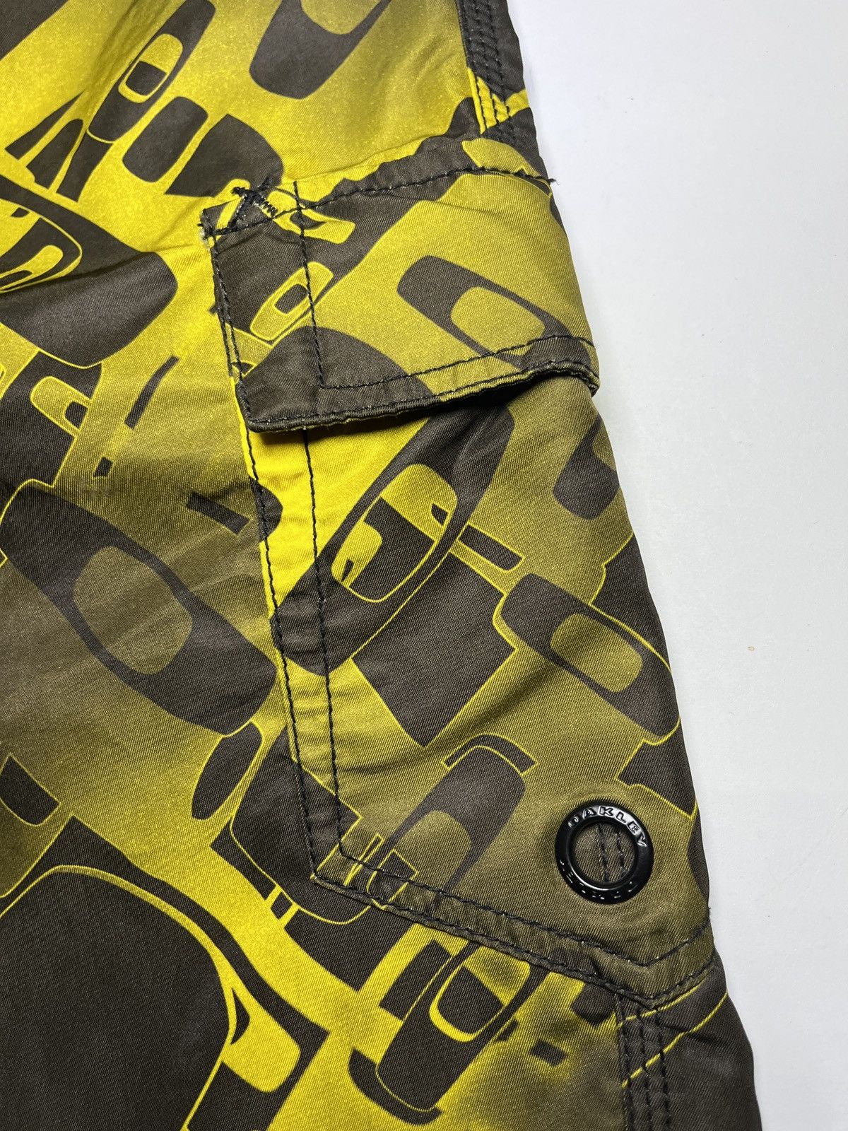 Oakley × Vintage Vintage Oakley Monogram Shorts Size US 31 - 4 Thumbnail