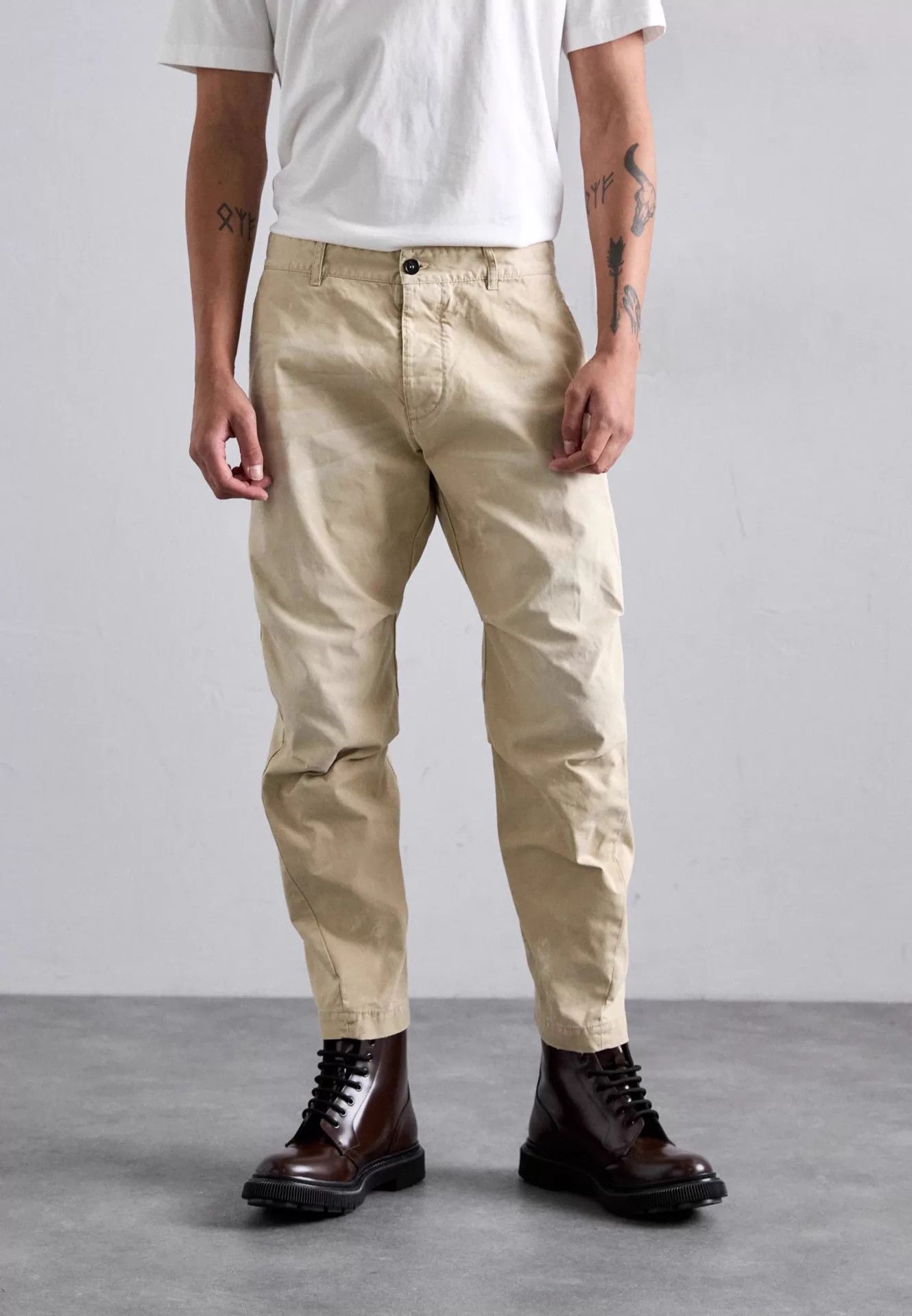 Dsquared2 Dsquared2 Skipper Loose Chino 50 new with tags Size US 34 / EU 50 - 8 Thumbnail