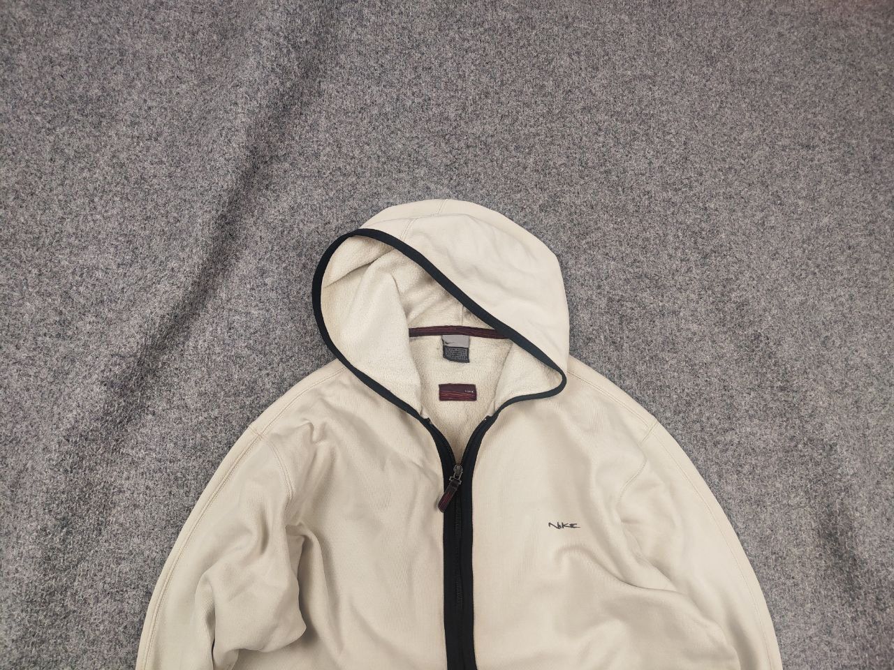 Nike Vintage 90's Cream Nike Embroidered Zip Hoodie Distressed Size US M / EU 48-50 / 2 - 1 Thumbnail