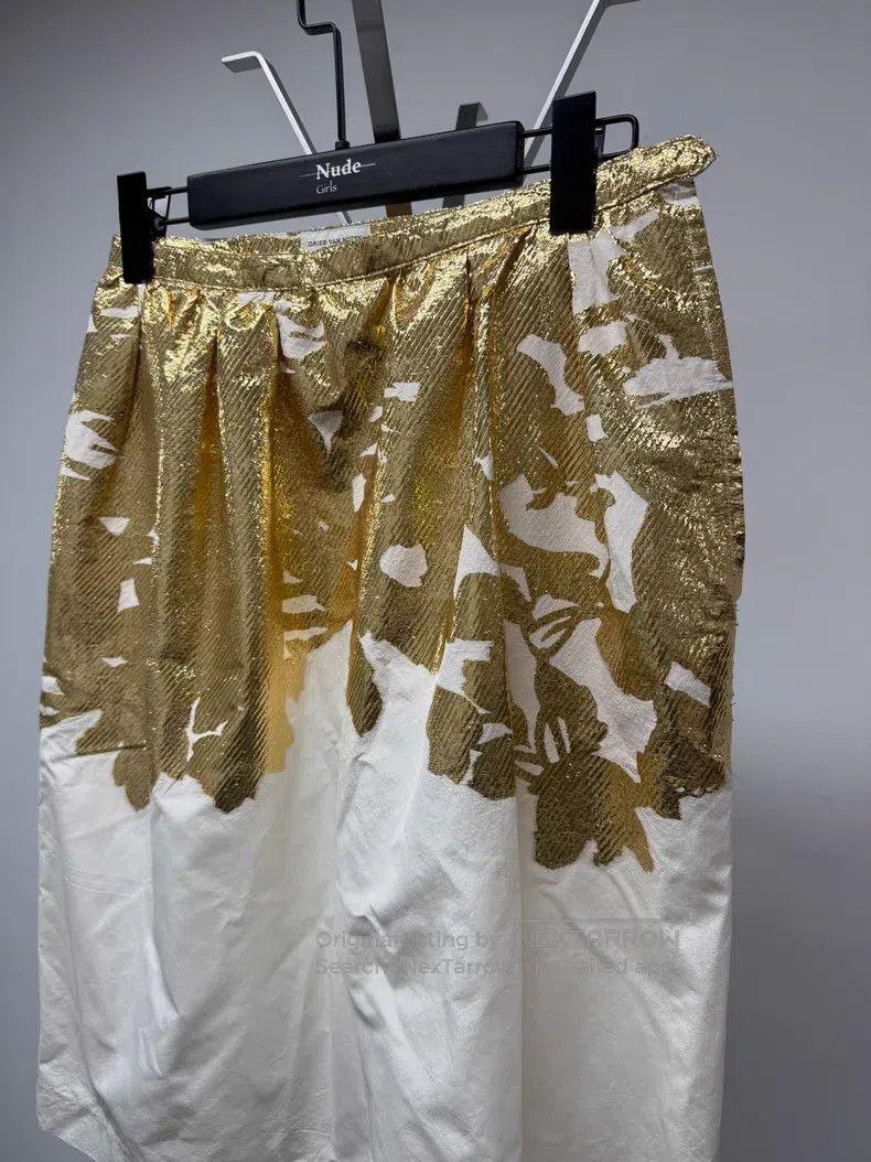 Dries Van Noten Dries Van Noten Size: Medium Gold foil flower-printed skirt Size 25" / US 0 / IT 36 - 2 Thumbnail