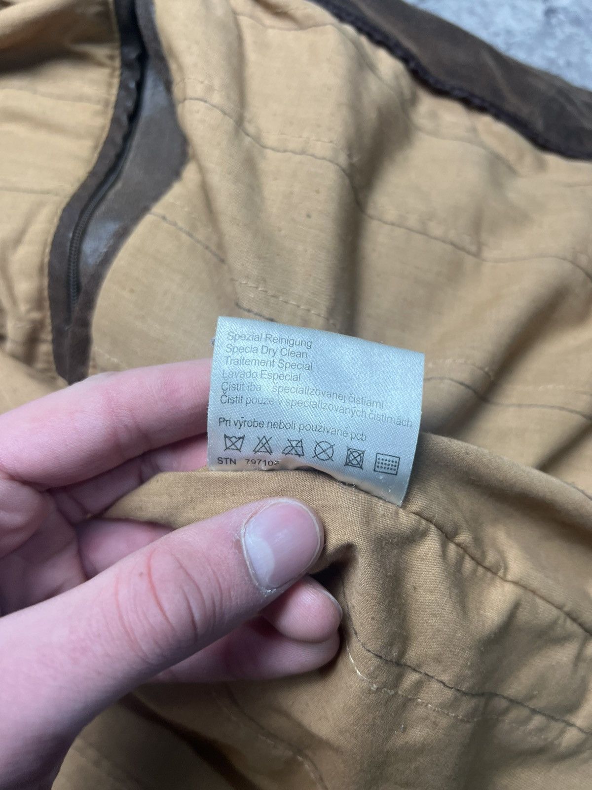 Alpha Industries Alpha Industries leather jacket Size US M / EU 48-50 / 2 - 13 Thumbnail