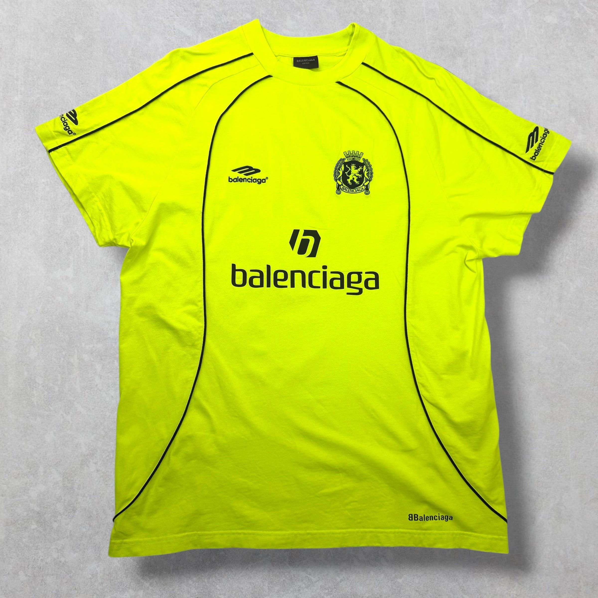 Balenciaga Balenciaga Paris Oversized Soccer Shirt Neon 1 (XL) Size US XL / EU 56 / 4 - 1 Thumbnail
