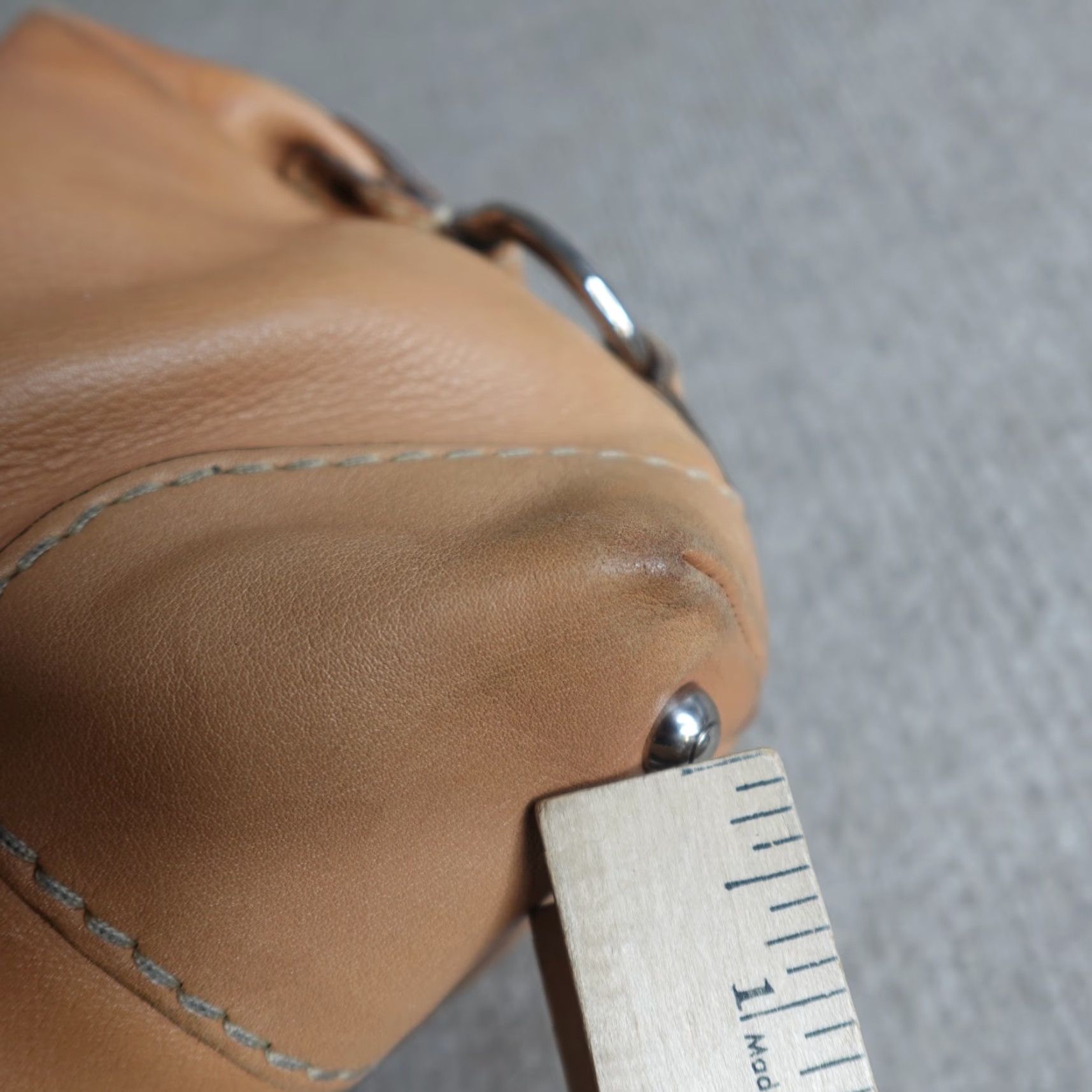 Vintage Tods D-Bag Beige Leather Tote Purse - Small, Double Handles, Zip, Lined, Casual/Party/Cocktail, Women’s, Beige/Brown, Solid Pattern Size ONE SIZE - 7 Thumbnail