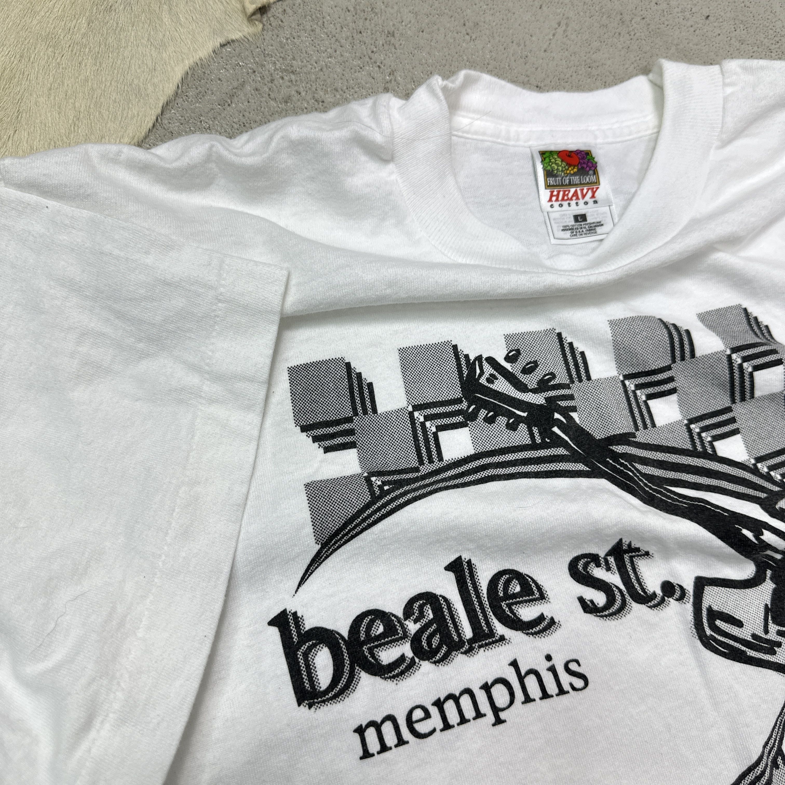 Vintage Vintage Casual Old School Memphis T-shirt 90s Size US L / EU 52-54 / 3 - 4 Thumbnail