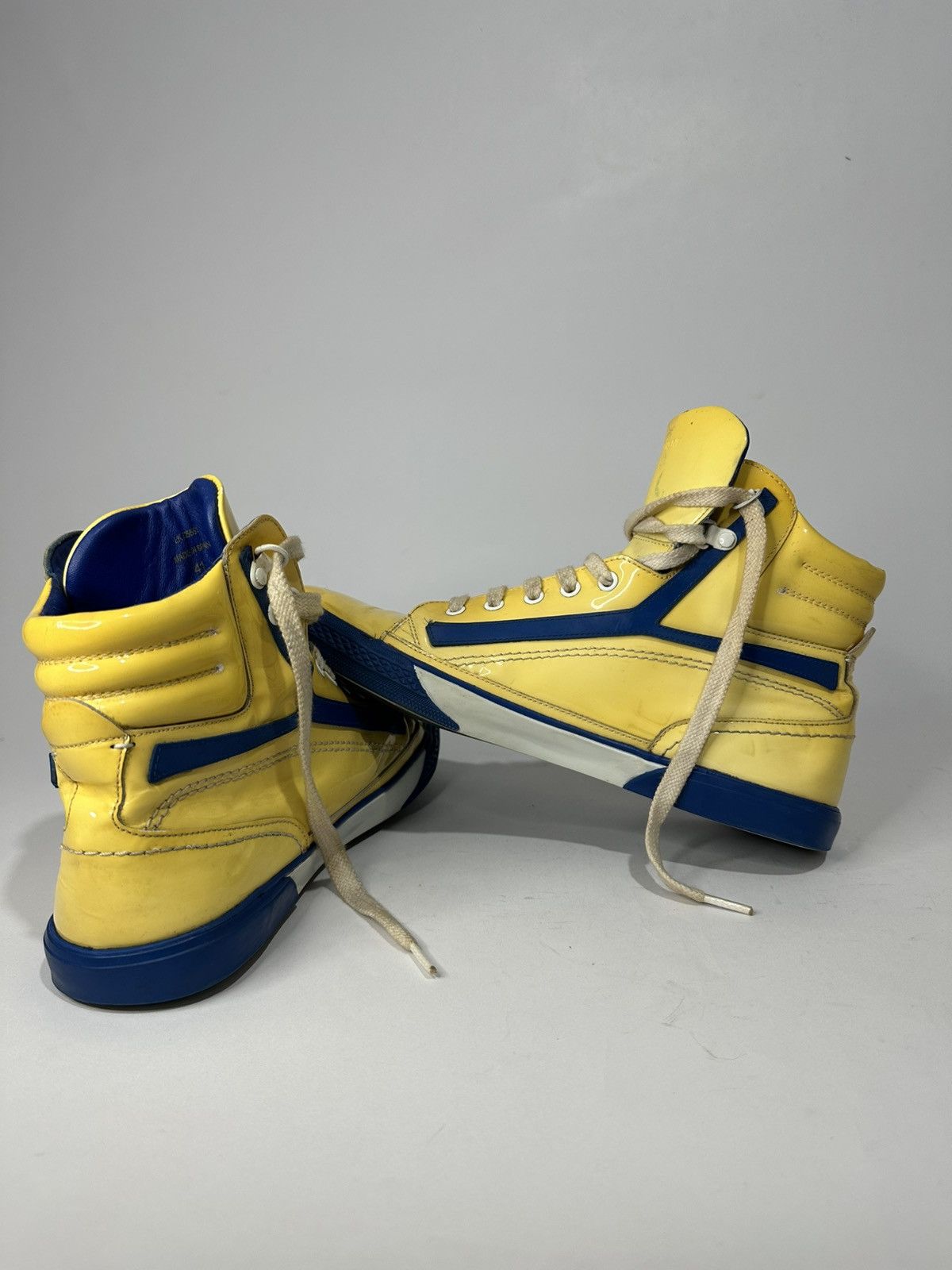 Yves Saint Laurent Vintage Yves Saint Laurent Yellow Patent Leather Y Sneakers. Size US 8 / EU 41 - 5 Thumbnail