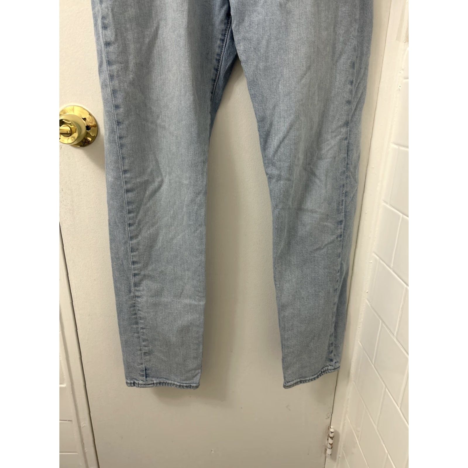 Levi's VINTAGE Levi's 502 Jeans Mens 32x32 Light Blue Zipper Denim Taper Straight Stretch Regular 32in Inseam 500 Series Size US 32 / EU 48 - 3 Thumbnail