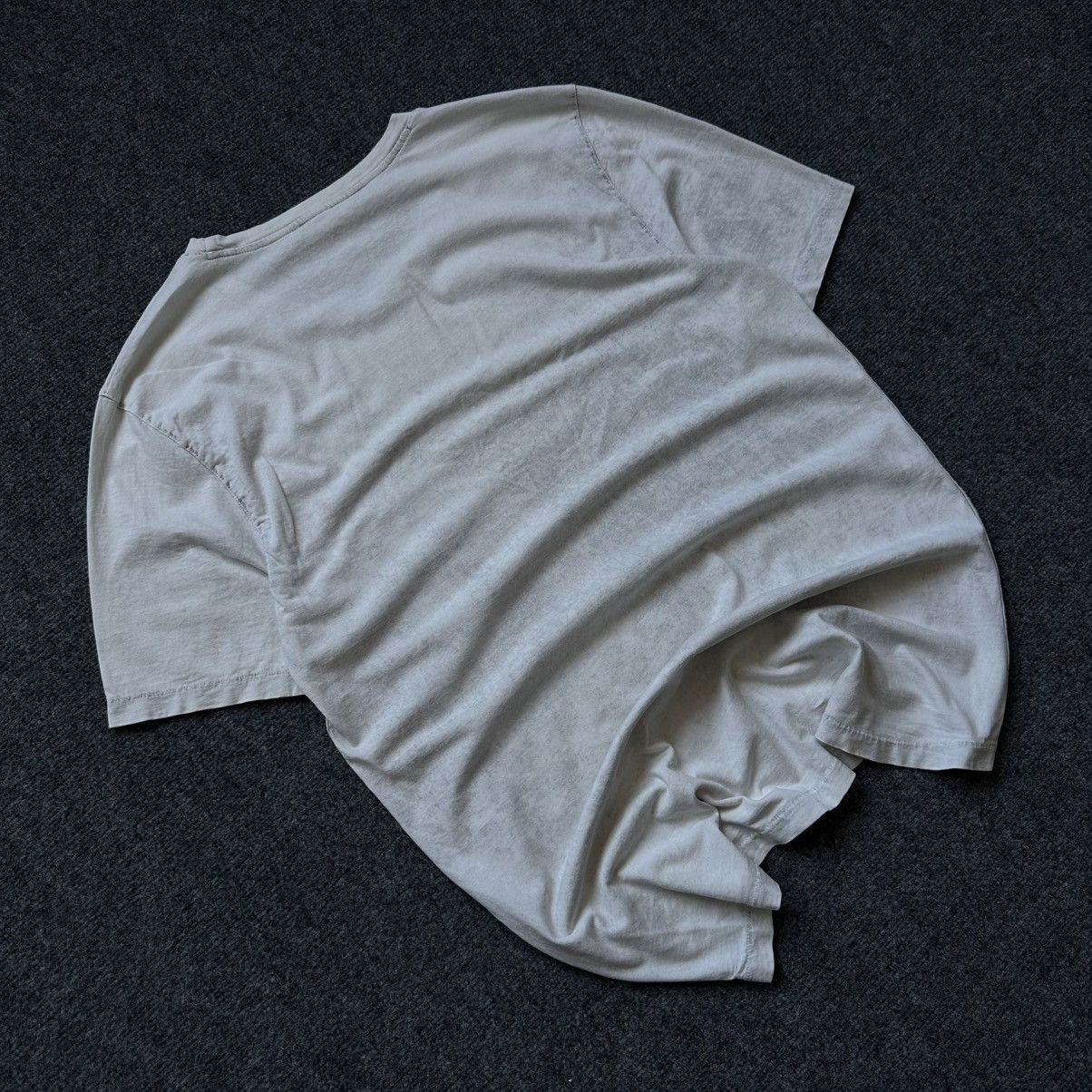 Hugo Boss Luxury Hugo Boss T-shirts Custom Hand Made Size XL Y2K 00s Size US XL / EU 56 / 4 - 4 Thumbnail