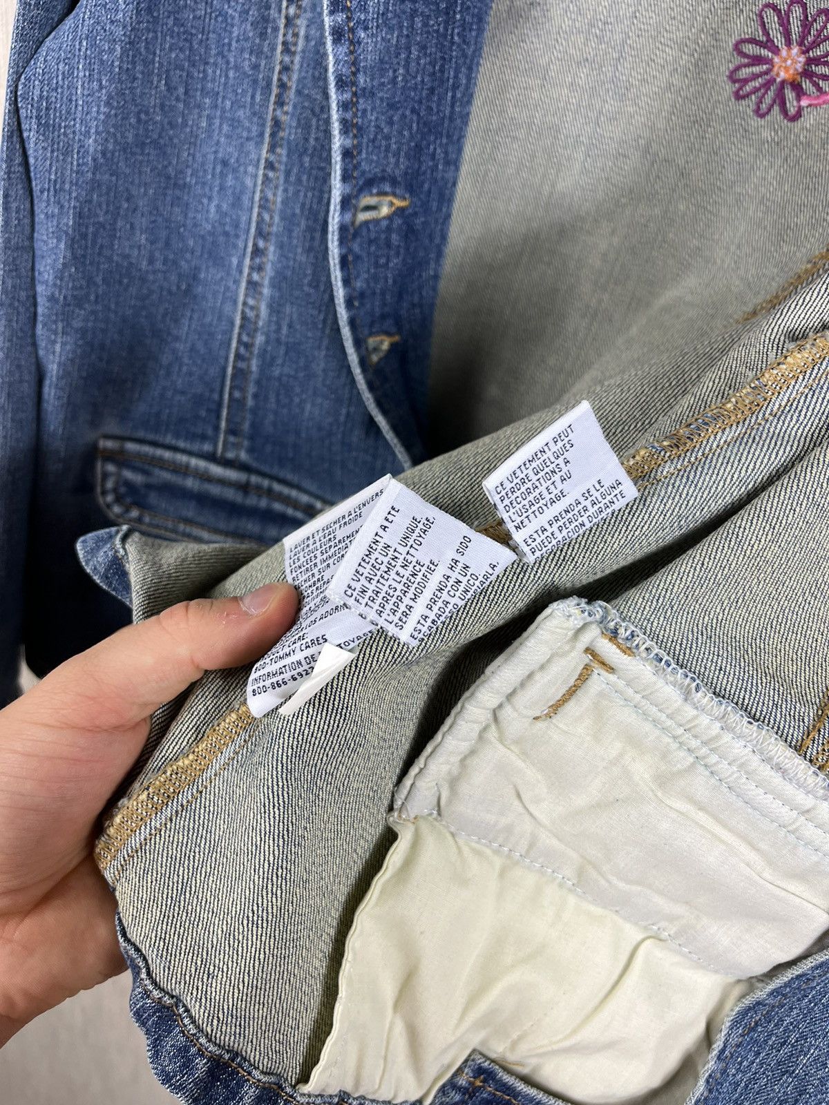 Tommy Hilfiger × Vintage Vintage Tommy Hilfiger y2k denim blazer juicy jacket floral Size L / US 10 / IT 46 - 15 Thumbnail