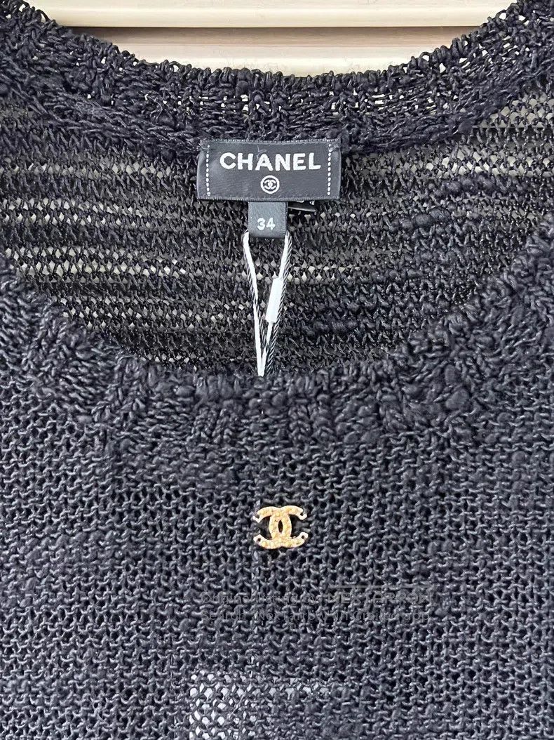 Chanel Chanel 25A black and gold knitted vest Size XXS / US 00 / IT 34 - 3 Thumbnail