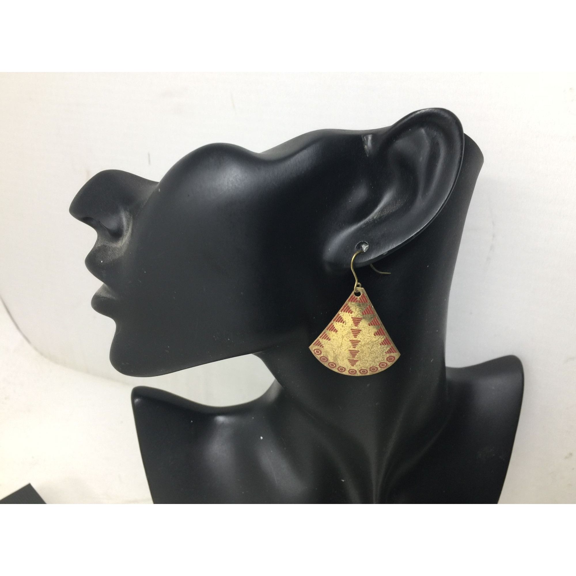Other Women's Gold Tone Earrings with Red Shape Design on them Size ONE SIZE - 4 Thumbnail