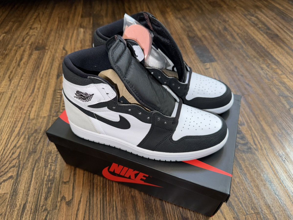 Jordan Brand Nike Jordan 1 Retro High OG “Bleached Coral” Size 10.5 DS Size US 10.5 / EU 43-44 - 1 Thumbnail