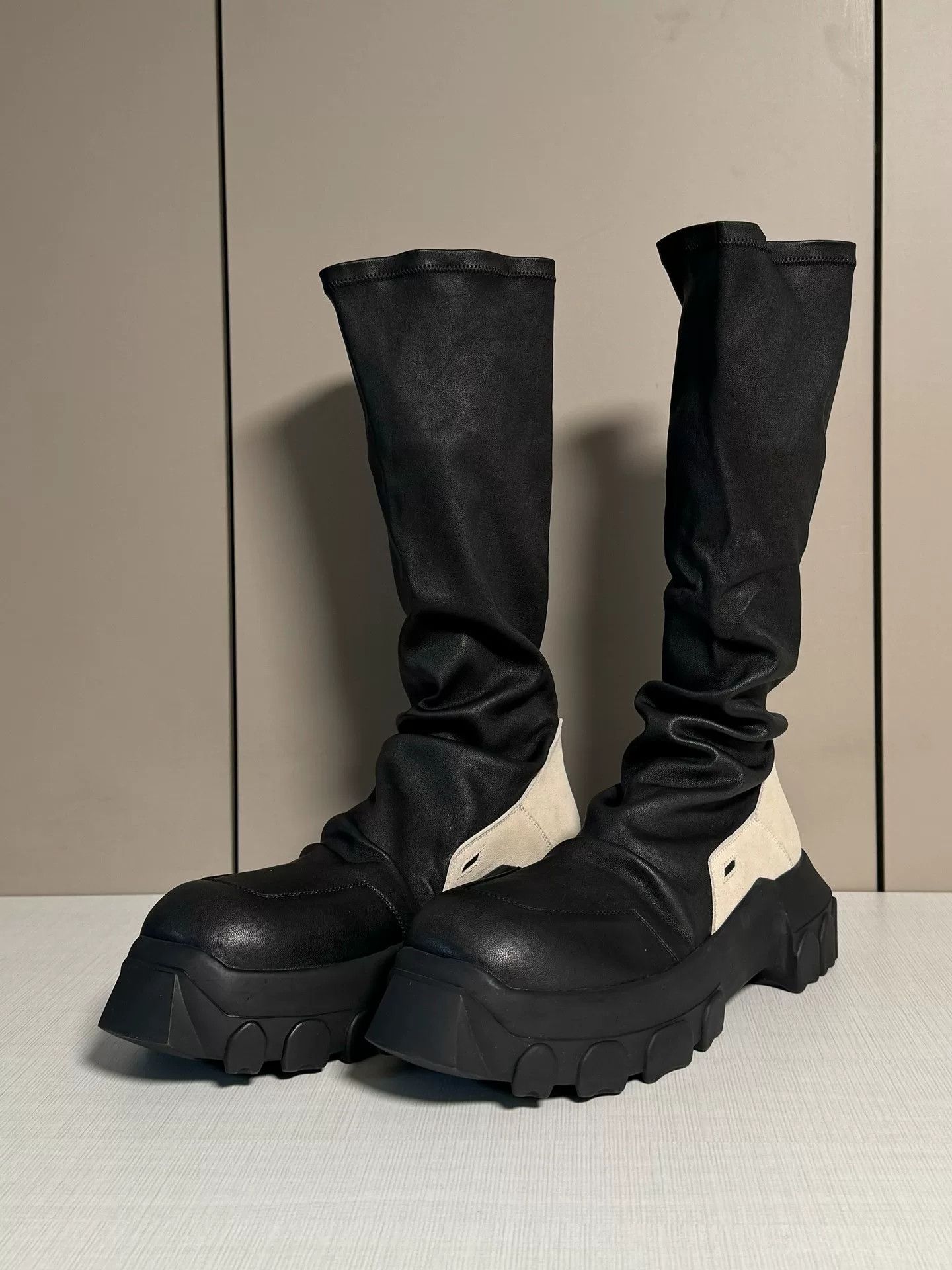 Rick Owens rick owens ro bozo tractor sock boots Size US 10 / EU 43 - 1 Thumbnail