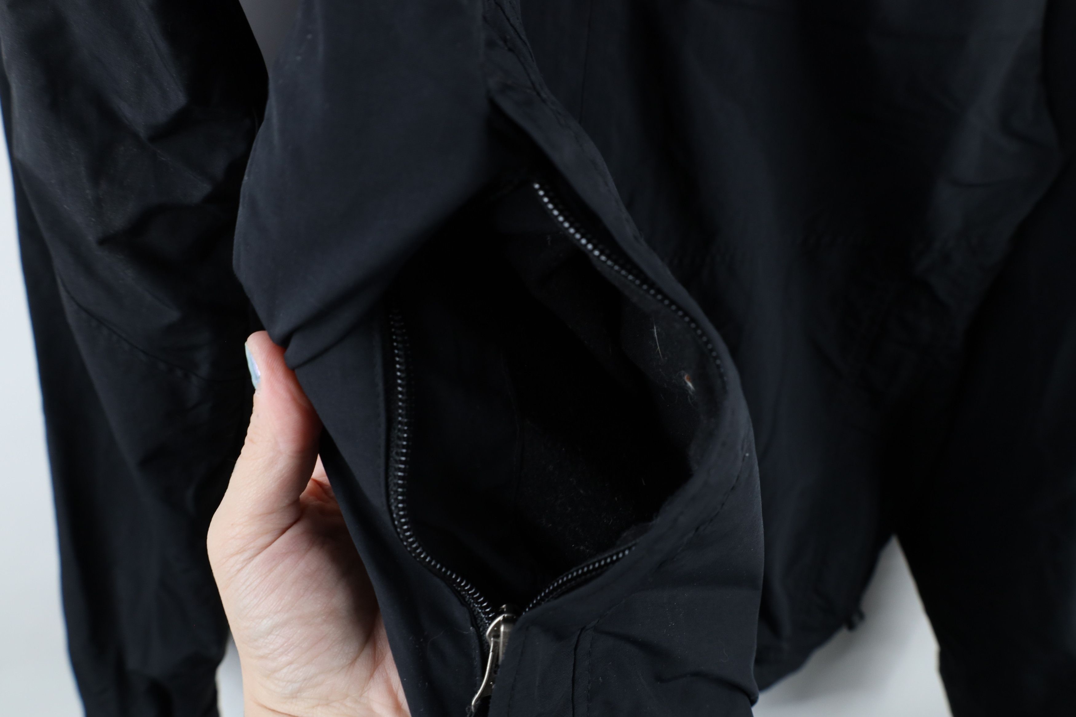 L.L. Bean Vintage LL Bean Waterproof Full Zip Hooded Rain Jacket Black Size US S / EU 44-46 / 1 - 6 Thumbnail