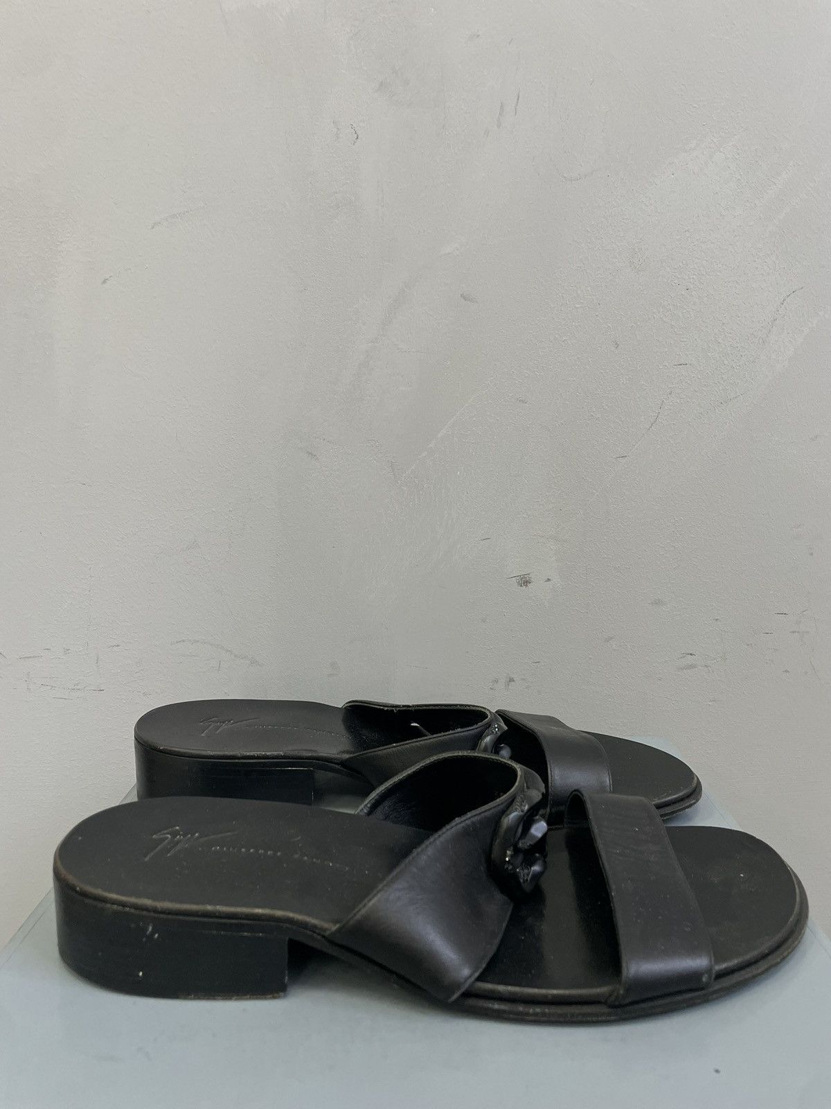 Other Luxury designer guiseppe zanoti Italian sandals slippers Size US 9 / EU 42 - 3 Thumbnail