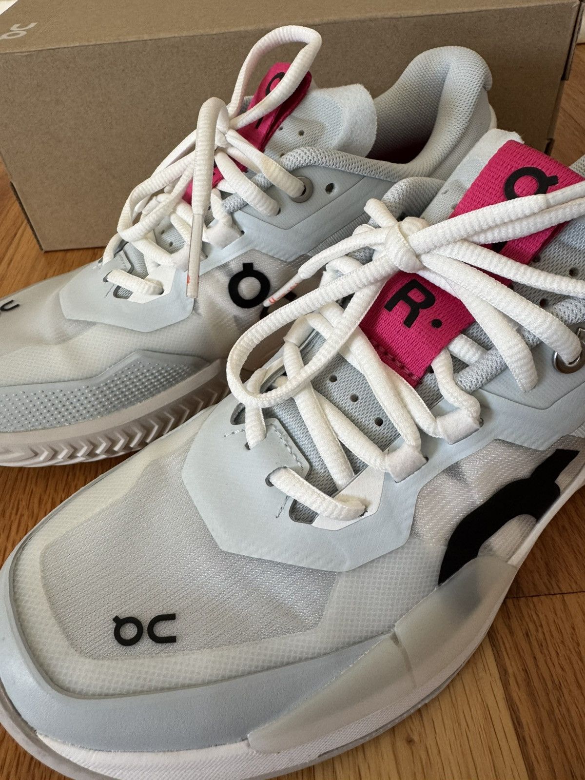 On On | The ROGER PRO 2 Women’s Tennis Shoes Size US 8.5 / IT 38.5 - 6 Thumbnail