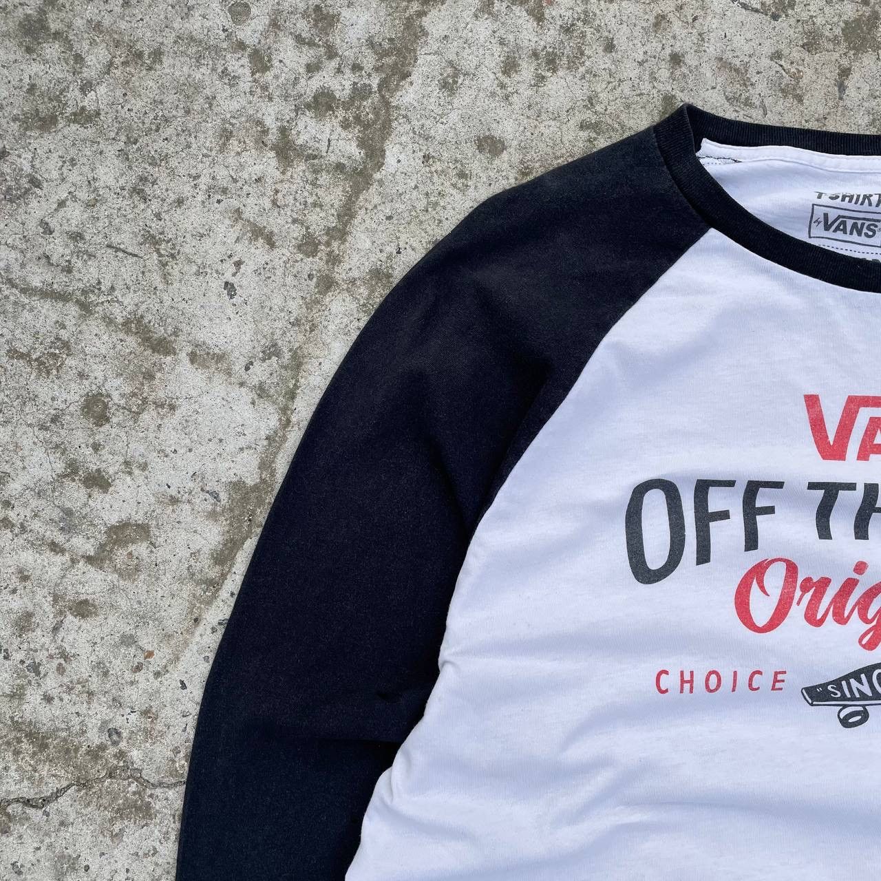 Vans Vintage Man’s Vans Long sleeve T-shirts 3/4 Old School Y2K Size US L / EU 52-54 / 3 - 7 Thumbnail