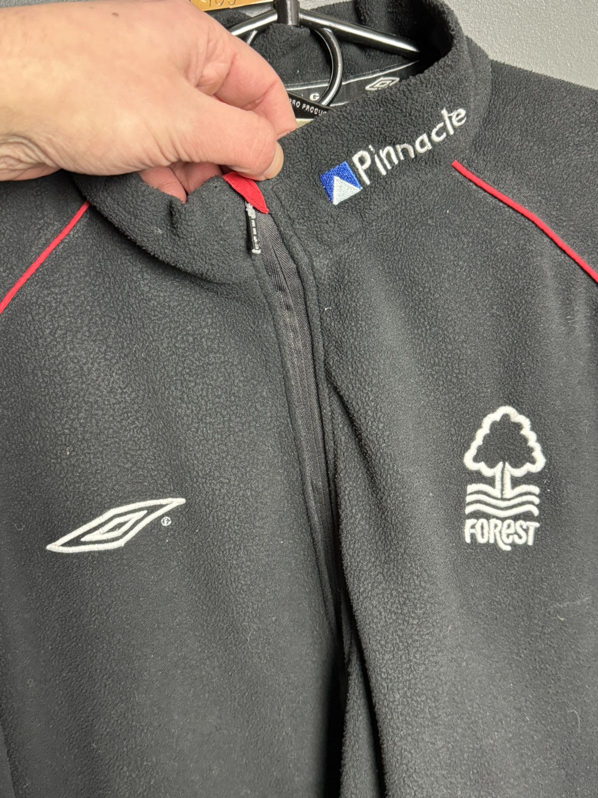 Umbro Nottingham Forest Training Football Sweatshirt Size US L / EU 52-54 / 3 - 3 Thumbnail