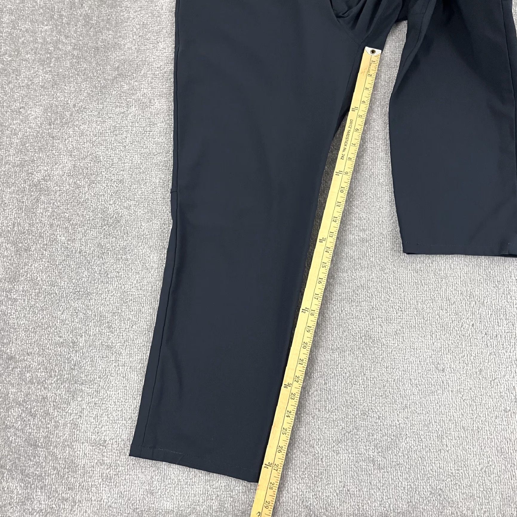 Lululemon Lululemon Pants 36 x 28 Classic Fit Gray Performance Golf Chino Travel Mens Size US 36 / EU 52 - 6 Thumbnail