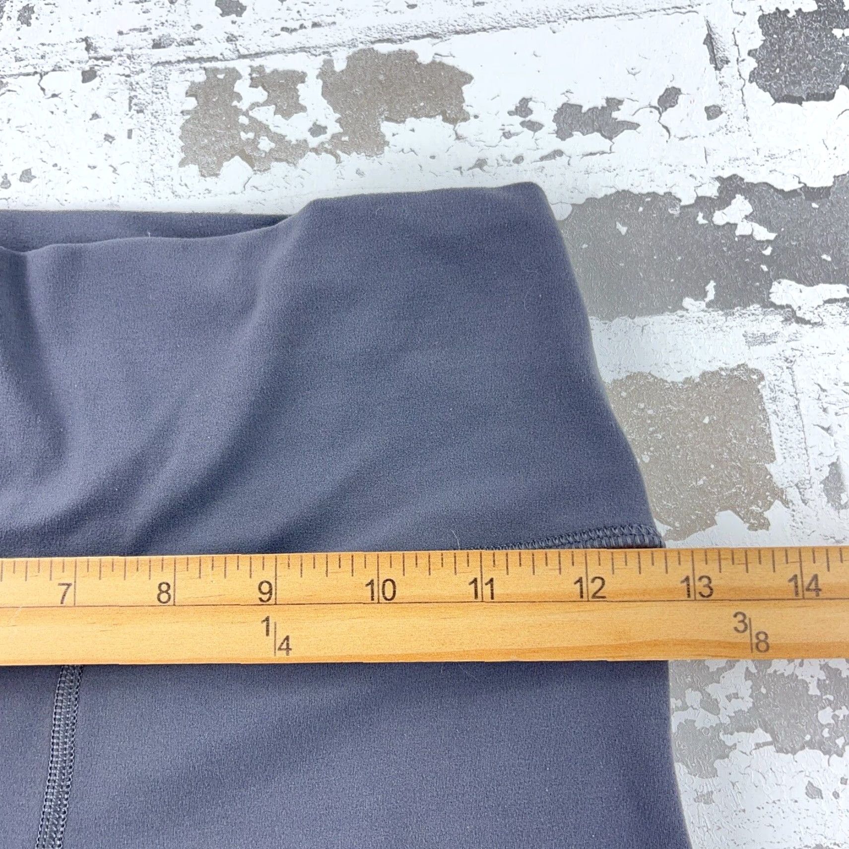 Lululemon VINTAGE Lululemon Leggings Women 6 Gray Wunder Under Cropped Stretch Pull On Workout Size 28" / US 6 / IT 42 - 7 Thumbnail