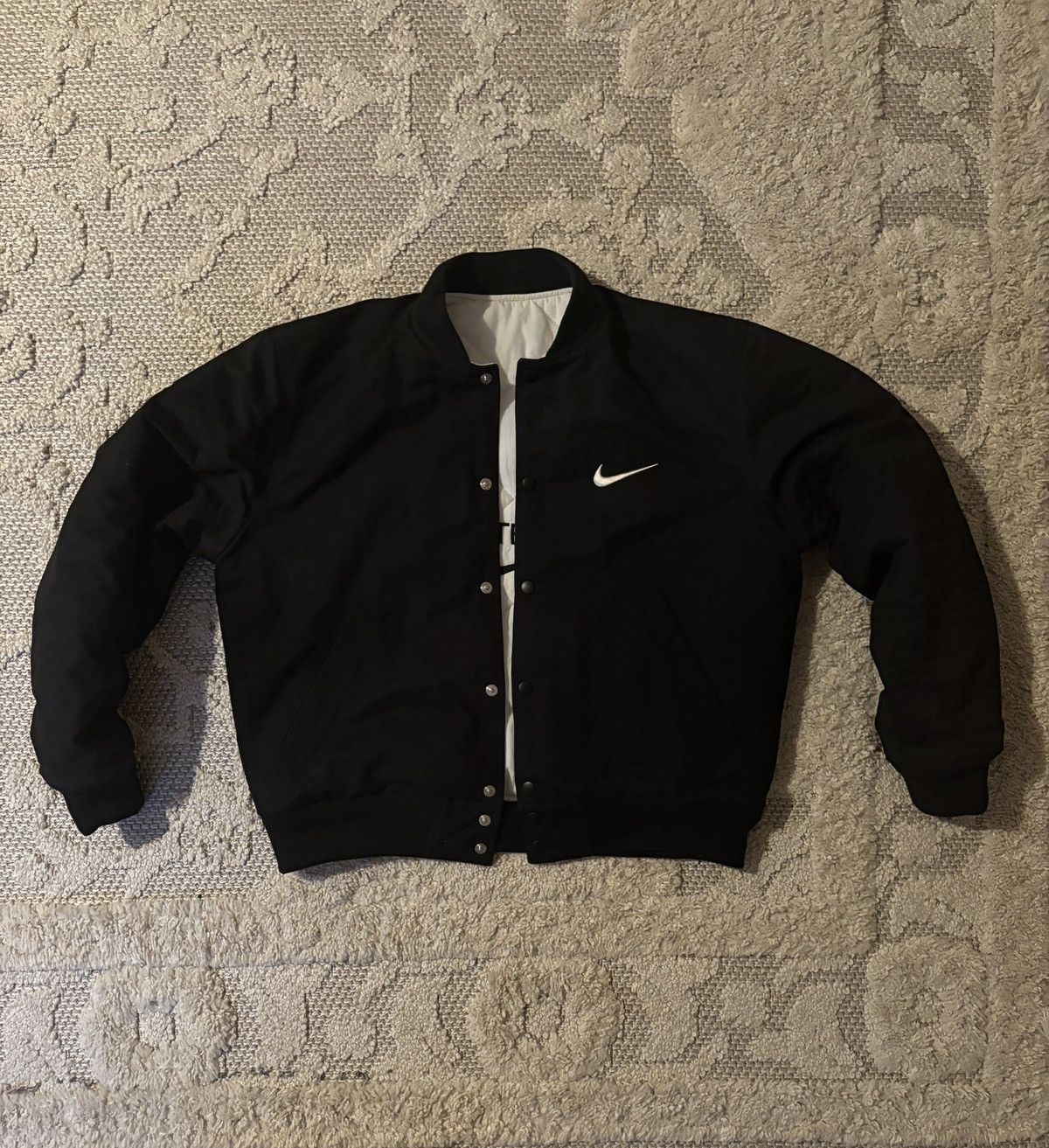 Nike × Stussy Stussy x Nike Reversible Varsity Jacket 'Black Nike × Stussy Stussy x Nike Reversible Varsity Jacket 'Black