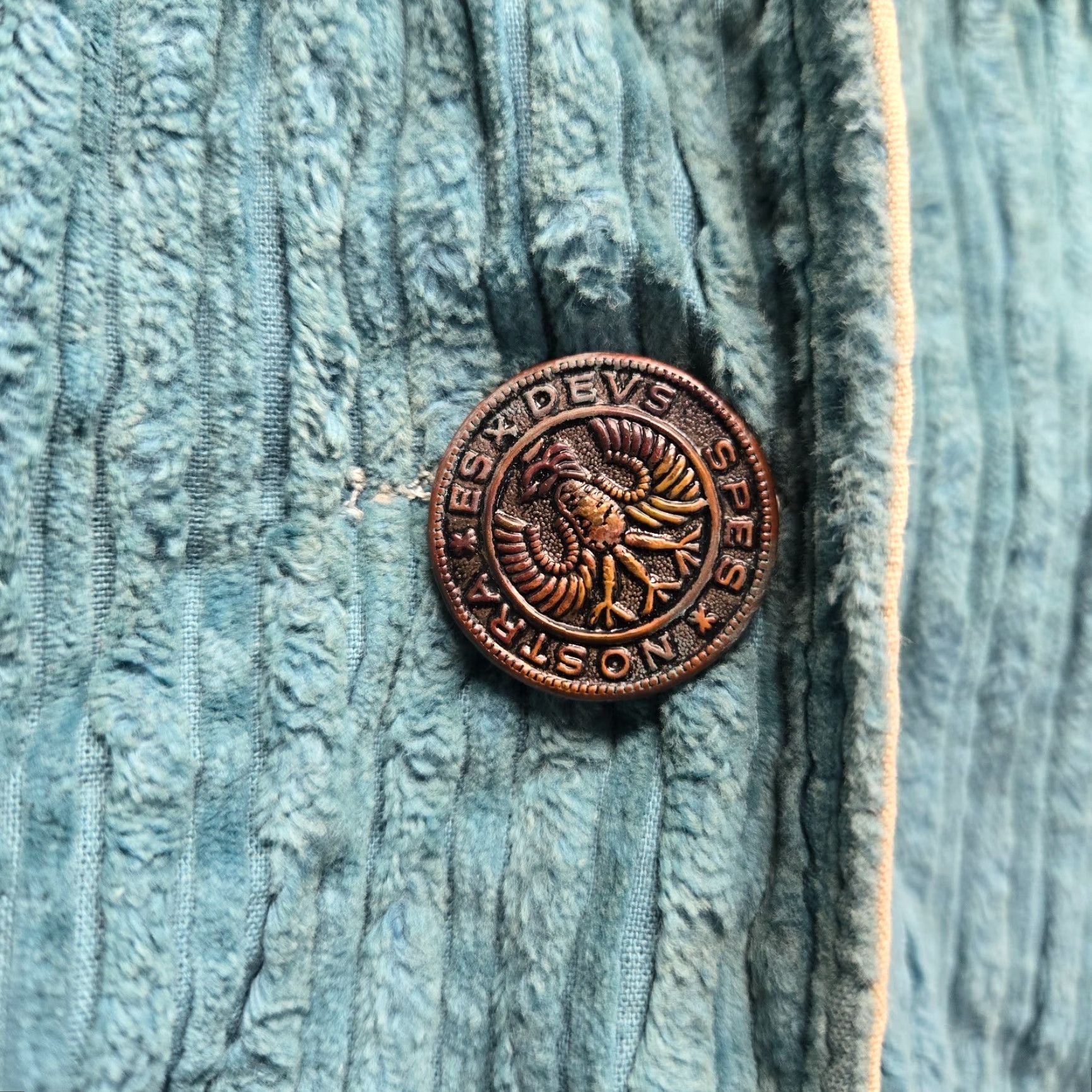 Vintage VINTAGE Jacket Blue L Women Pleated Velvet Buttoned Coat/Shirt? (But must use only original words) Size L / US 10 / IT 46 - 5 Thumbnail