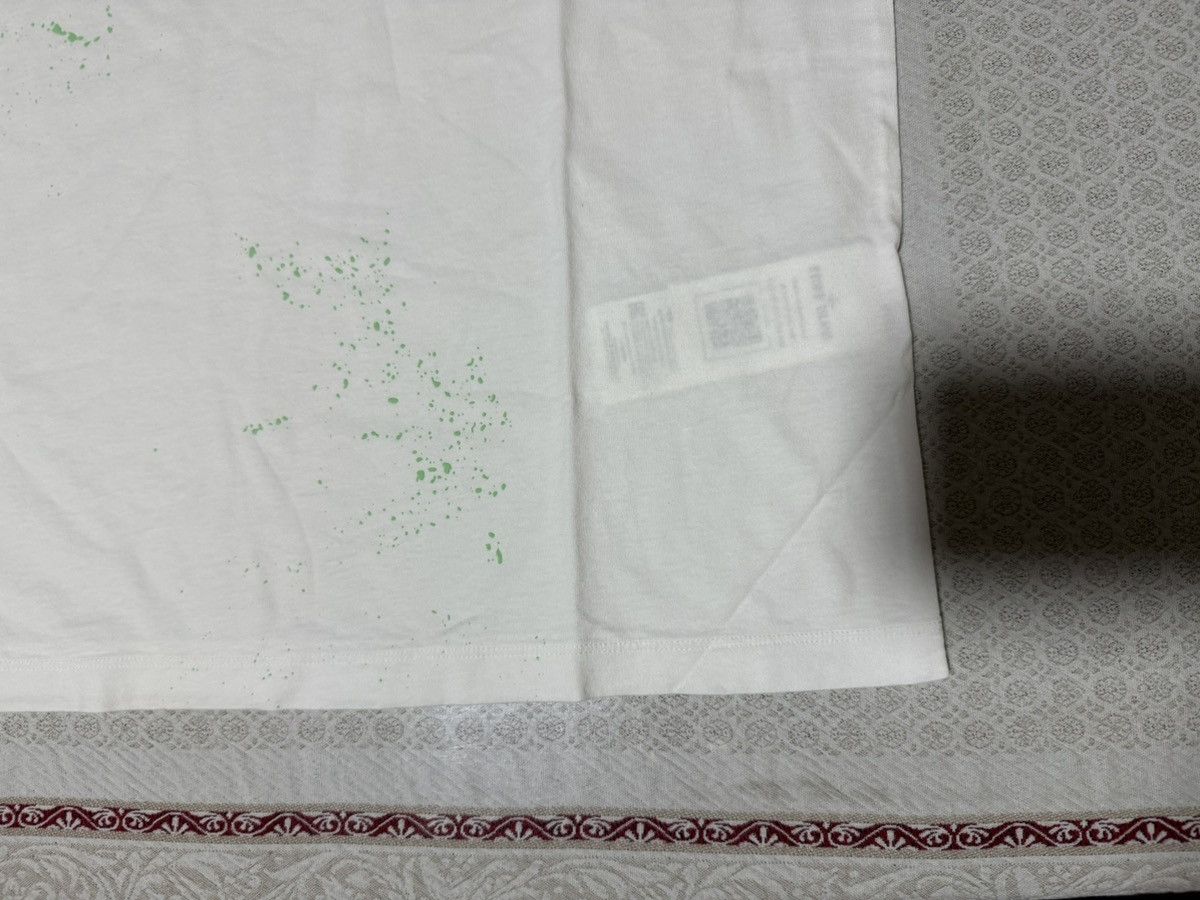 Stone Island Stone Island Paint Splatter Embroidered Chest Logo White Tee Size US XXL / EU 58 / 5 - 2 Thumbnail