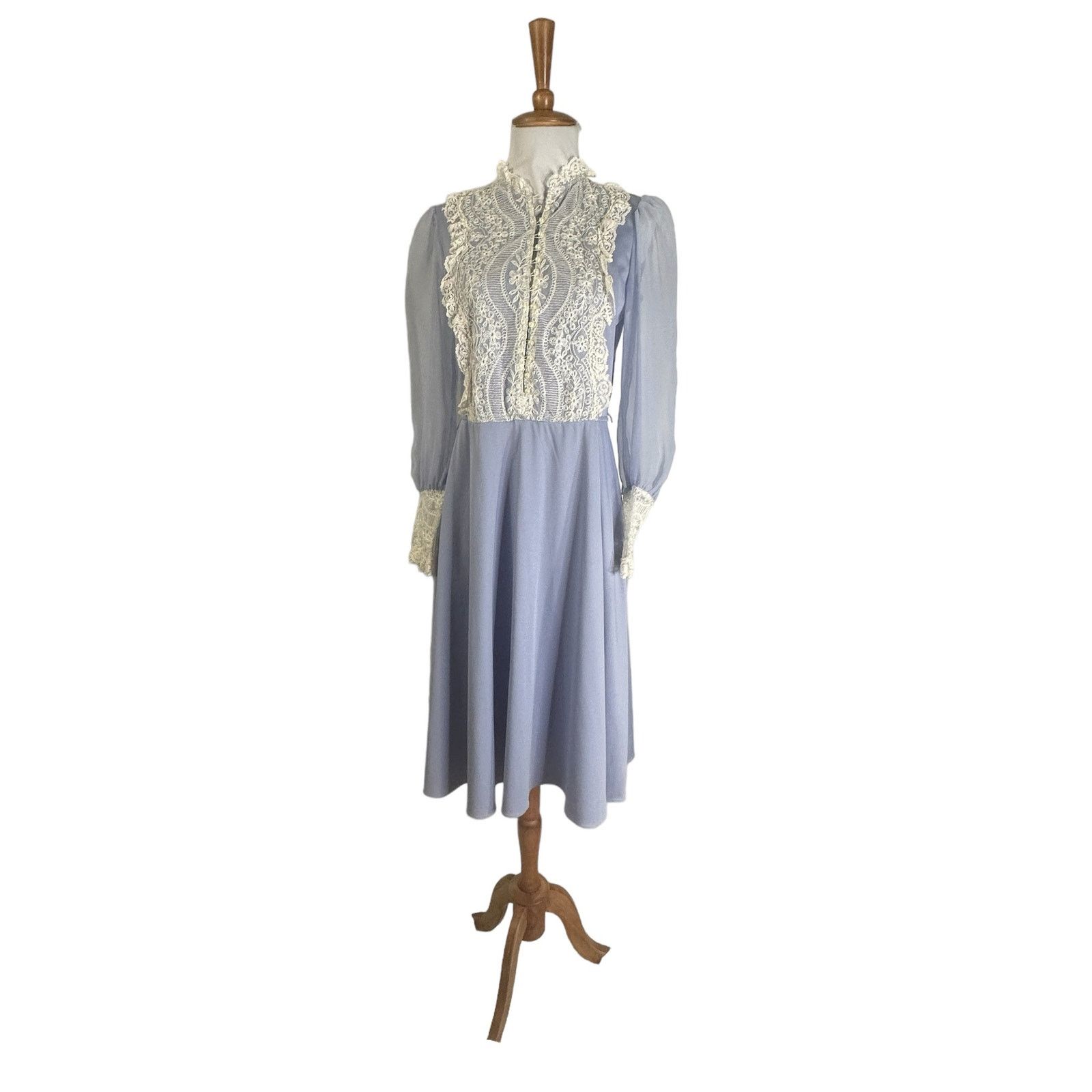 Vintage Vintage 1970s Periwinkle Blue Cottage Core Chiffon Dress M Size M / US 6-8 / IT 42-44 - 2 Thumbnail