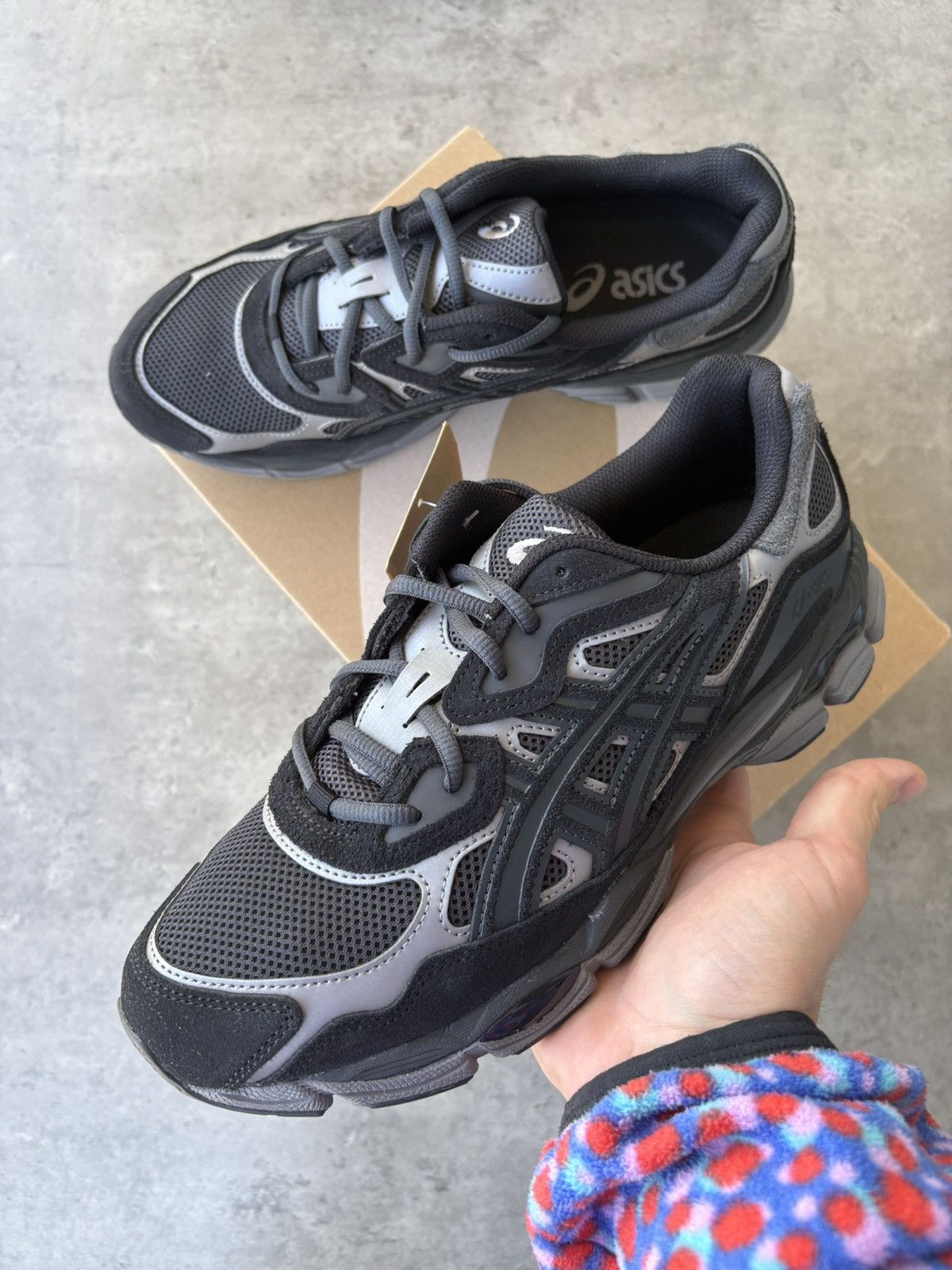 Asics Asics Gel-NYC Grey Balck Size US 9.5 / EU 42-43 - 1 Thumbnail