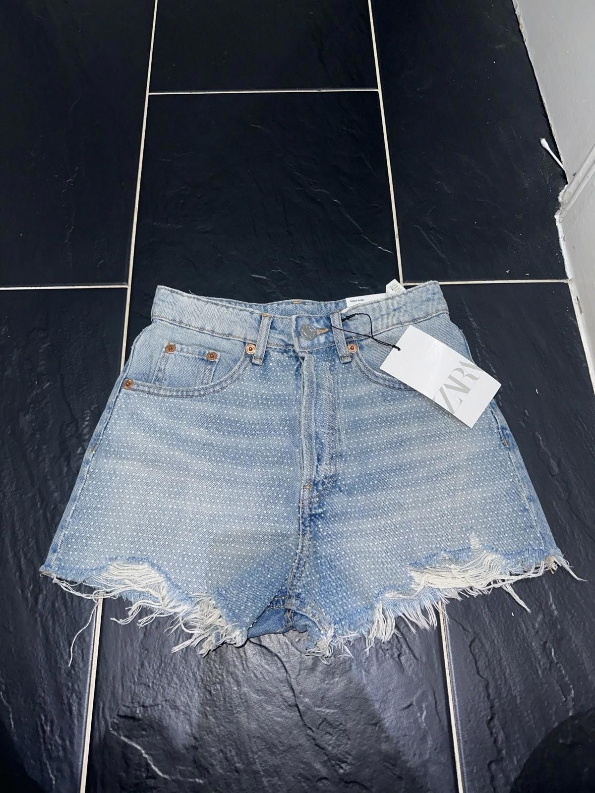 Zara ZARA blue shorts denim With Rhinestones BNWT size 32 Size 32" / US 10 / IT 46 - 1 Thumbnail