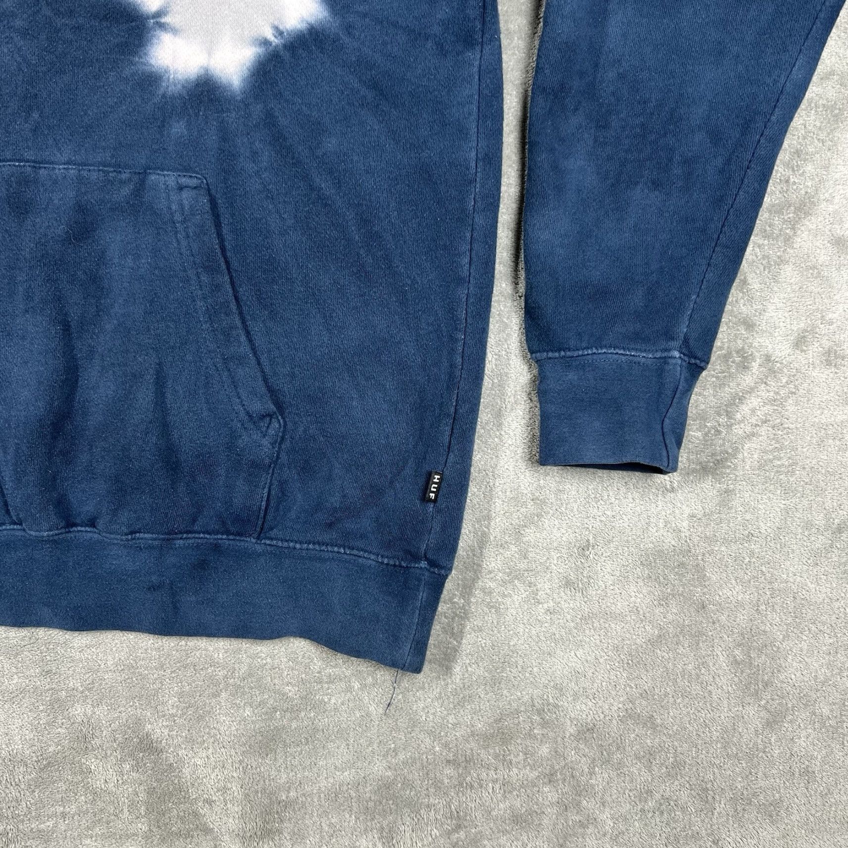 Huf HUF Worldwide Hoodie Mens Medium Tie Dye Navy Blue Gray Pullover Sweatshirt Long Sleeve Hooded Pockets Embroidered Logo Multicolor California? Size US M / EU 48-50 / 2 - 5 Thumbnail