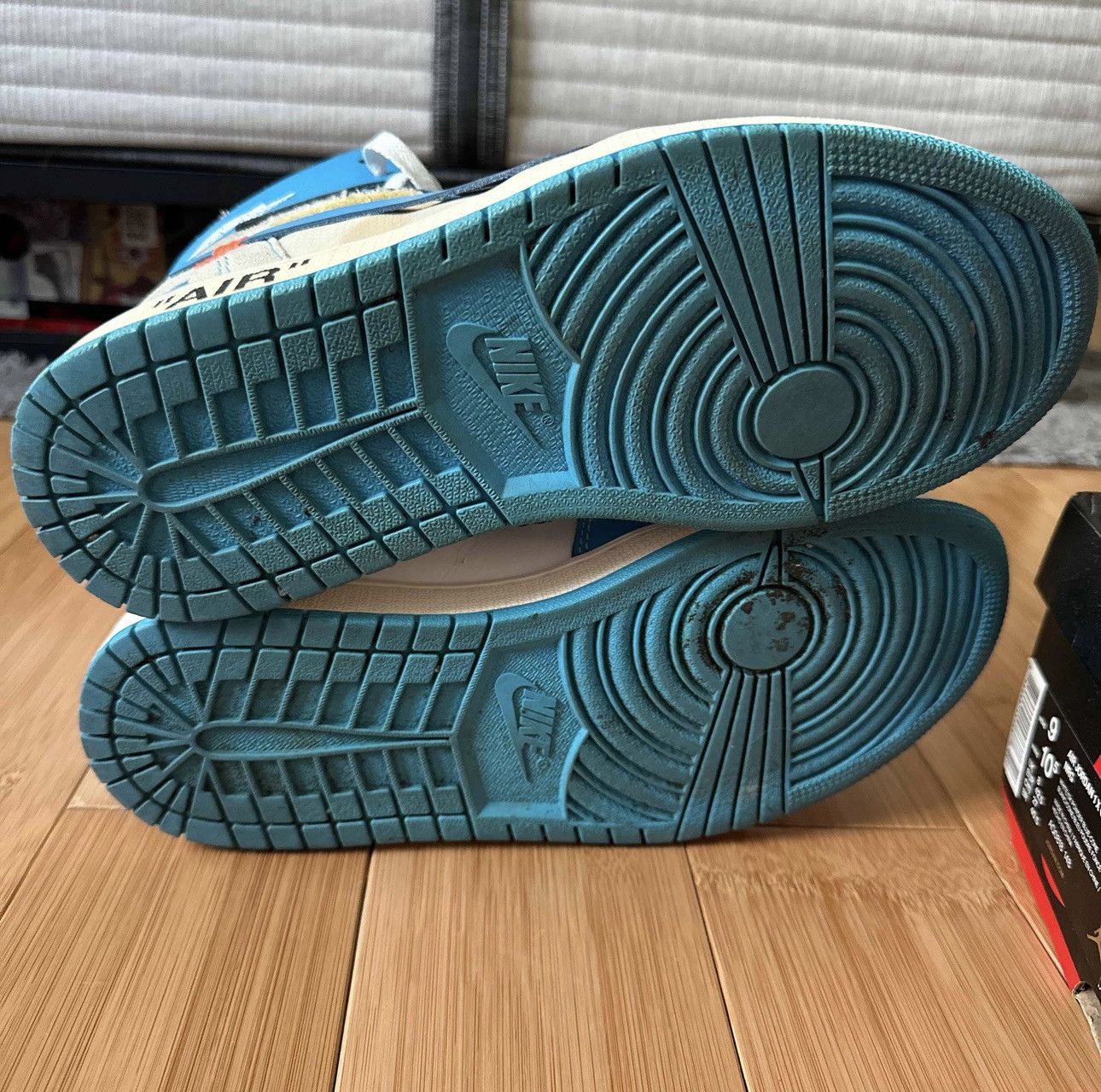 Jordan Brand × Off-White Off White x Jordan 1 UNC Size 9 Size US 9 / EU 42 - 5 Thumbnail