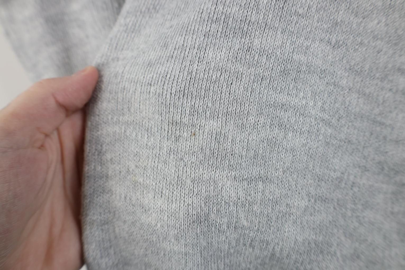 Vintage Vintage 70s Streetwear Soft Knit V-Neck Sweater Vest USA Size US L / EU 52-54 / 3 - 4 Thumbnail
